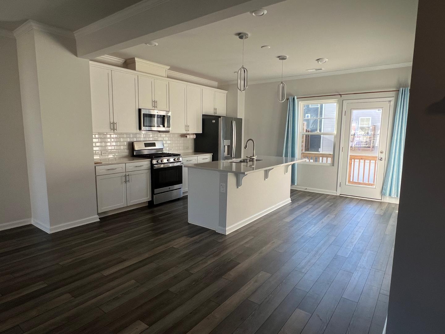 6417 Mentor Place Property Photo 6