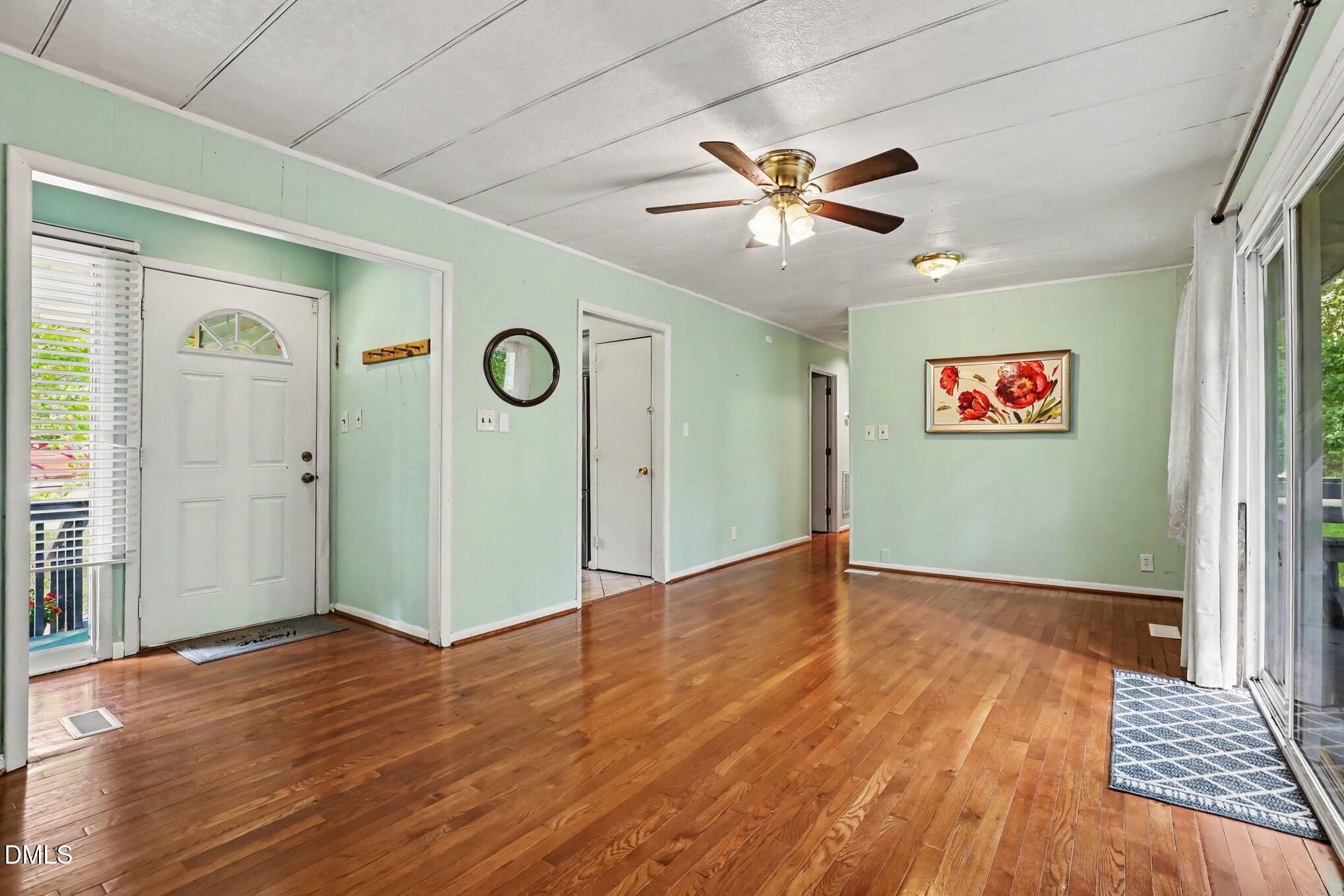 7201 Bentley Circle Property Photo 4