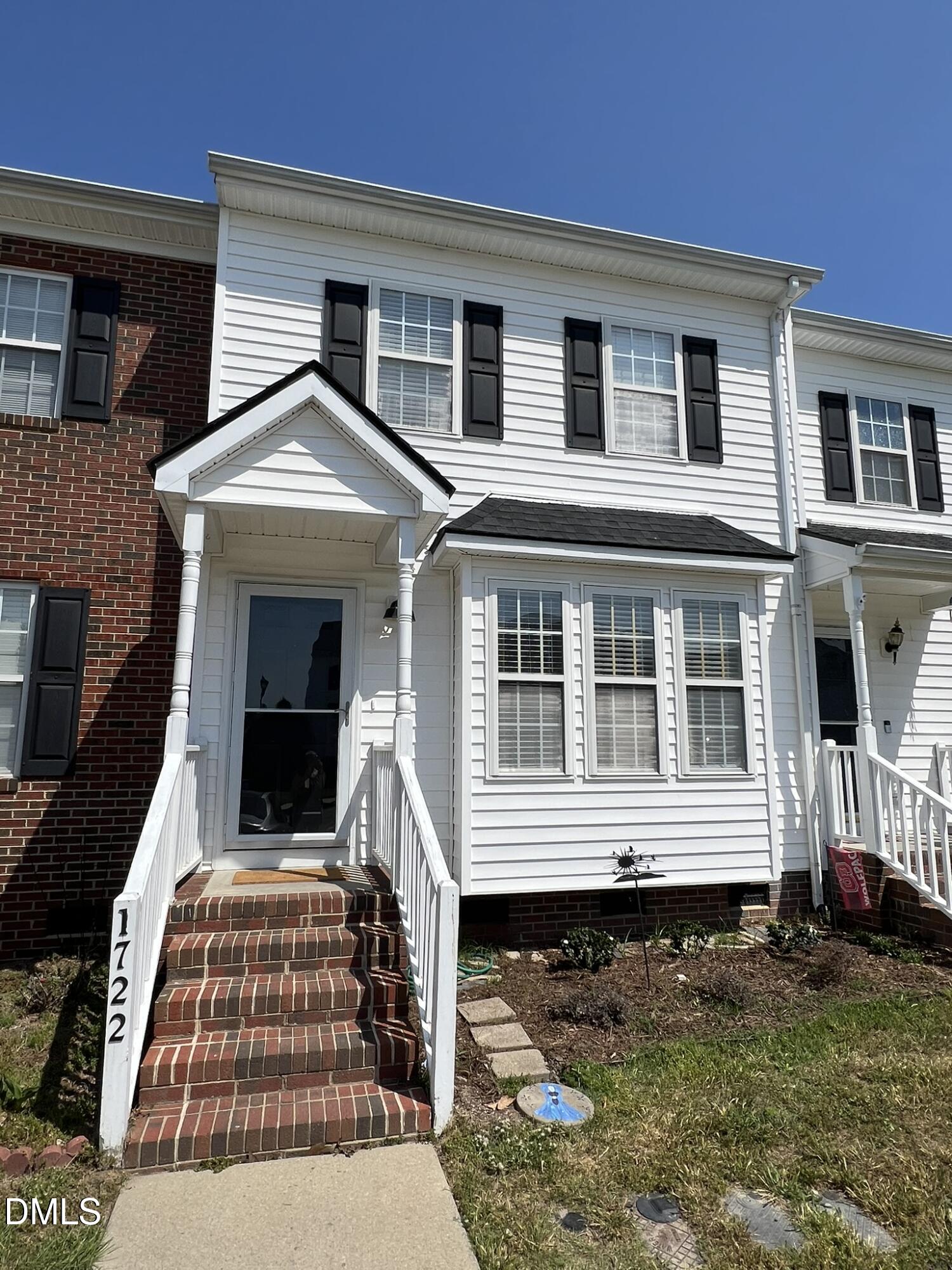 1722 Stroll Circle Property Photo 1