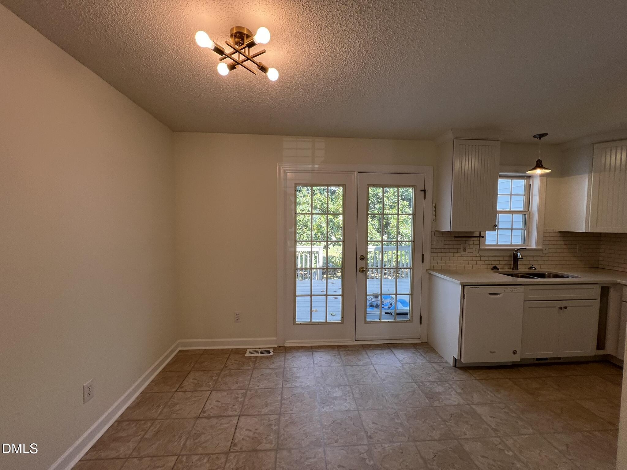 1722 Stroll Circle Property Photo 4