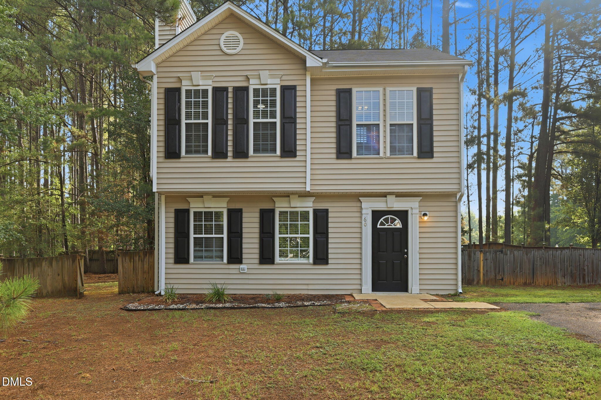 60 Holding-young Road Property Photo 1
