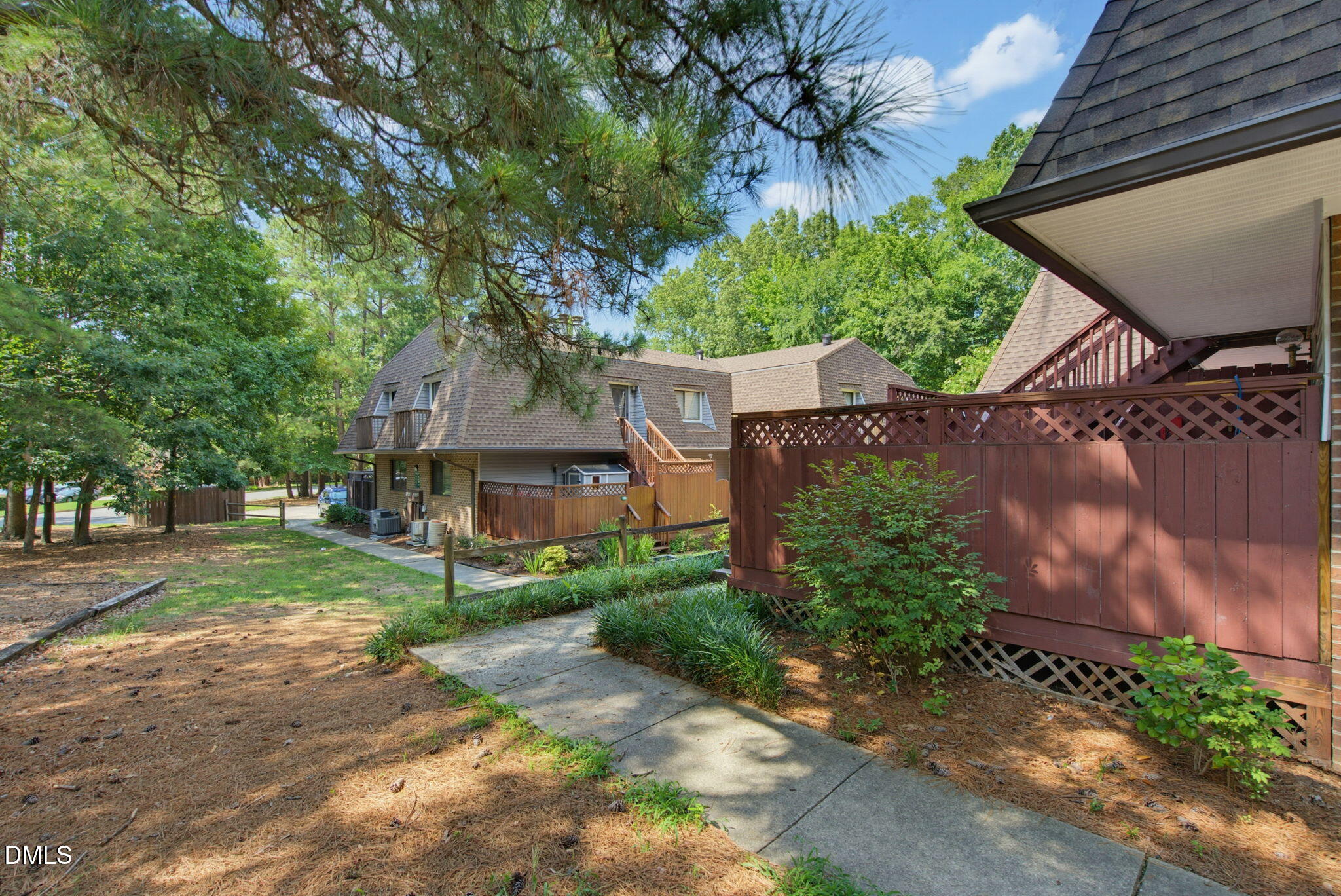 386 Summerwalk Circle 386 Property Photo 4