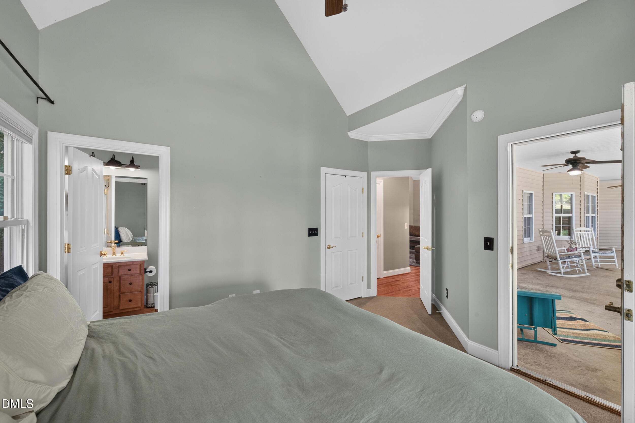 26 Shadymont Drive Property Photo 28