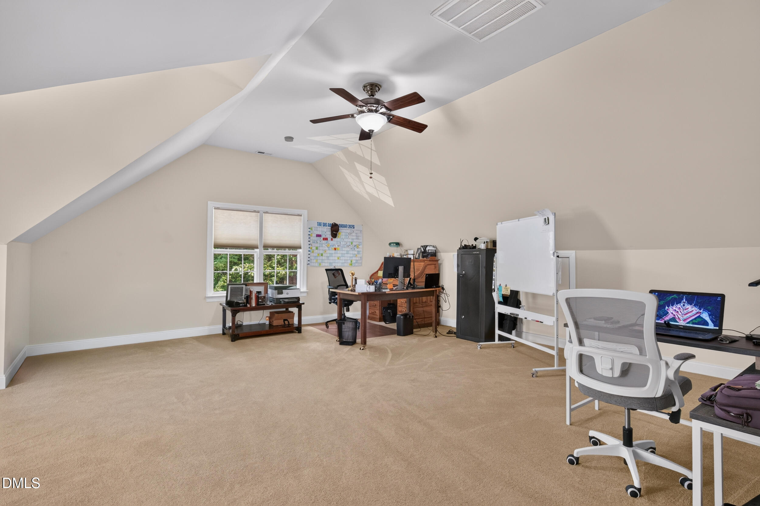 26 Shadymont Drive Property Photo 35
