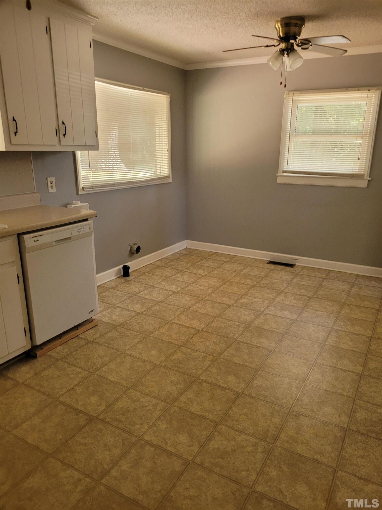 119 Andrew Chapel Property Photo 5