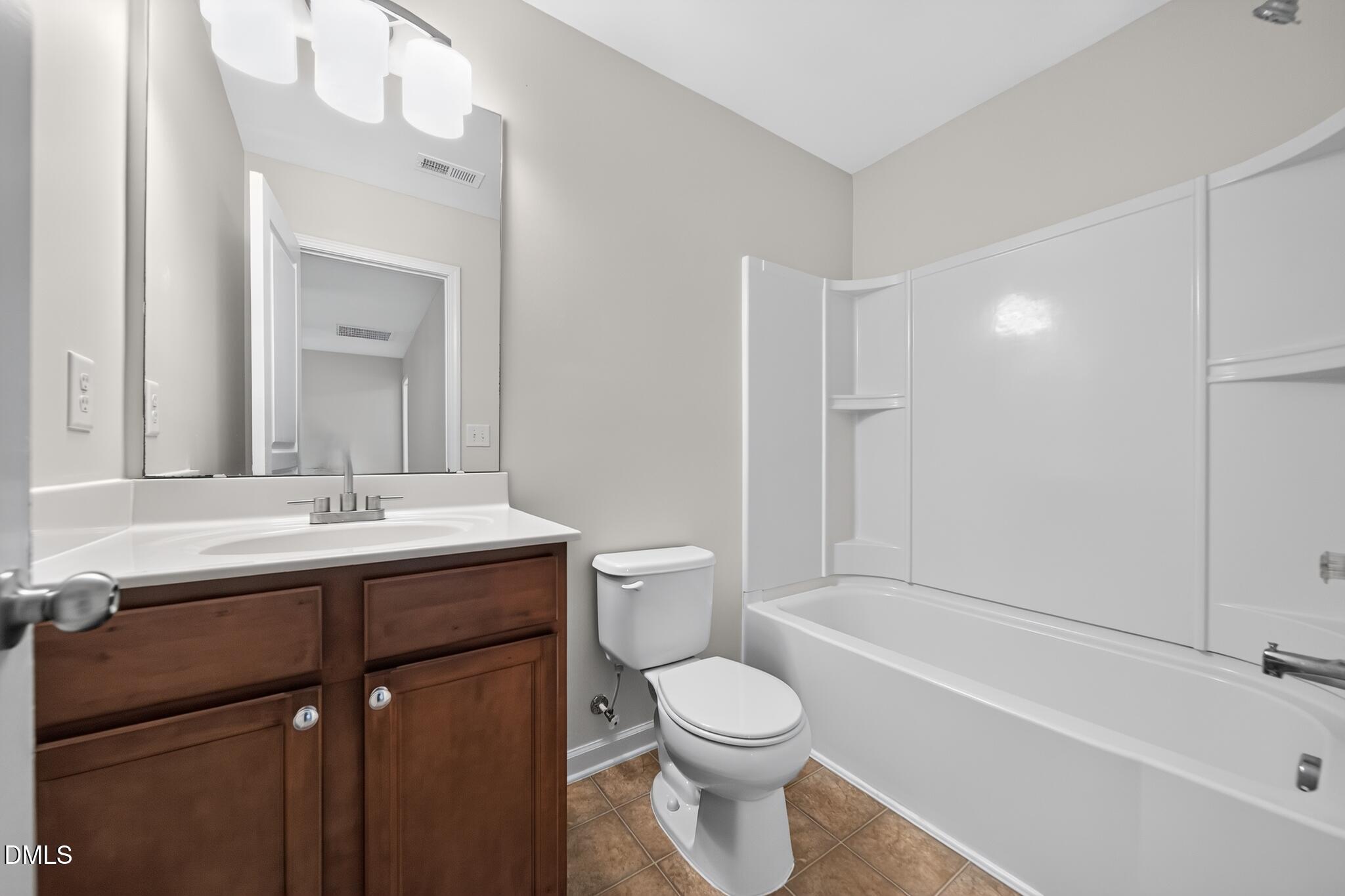 3653 Althorp Drive Property Photo 18