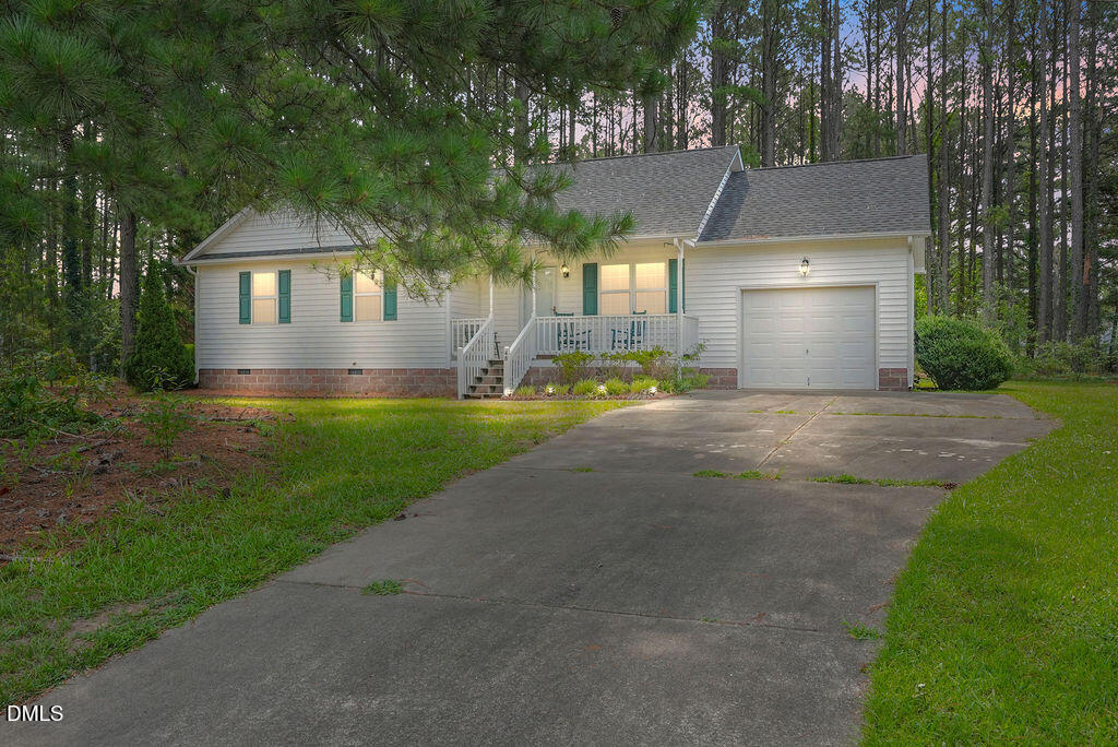 48 Hammerstone Drive Property Photo 1