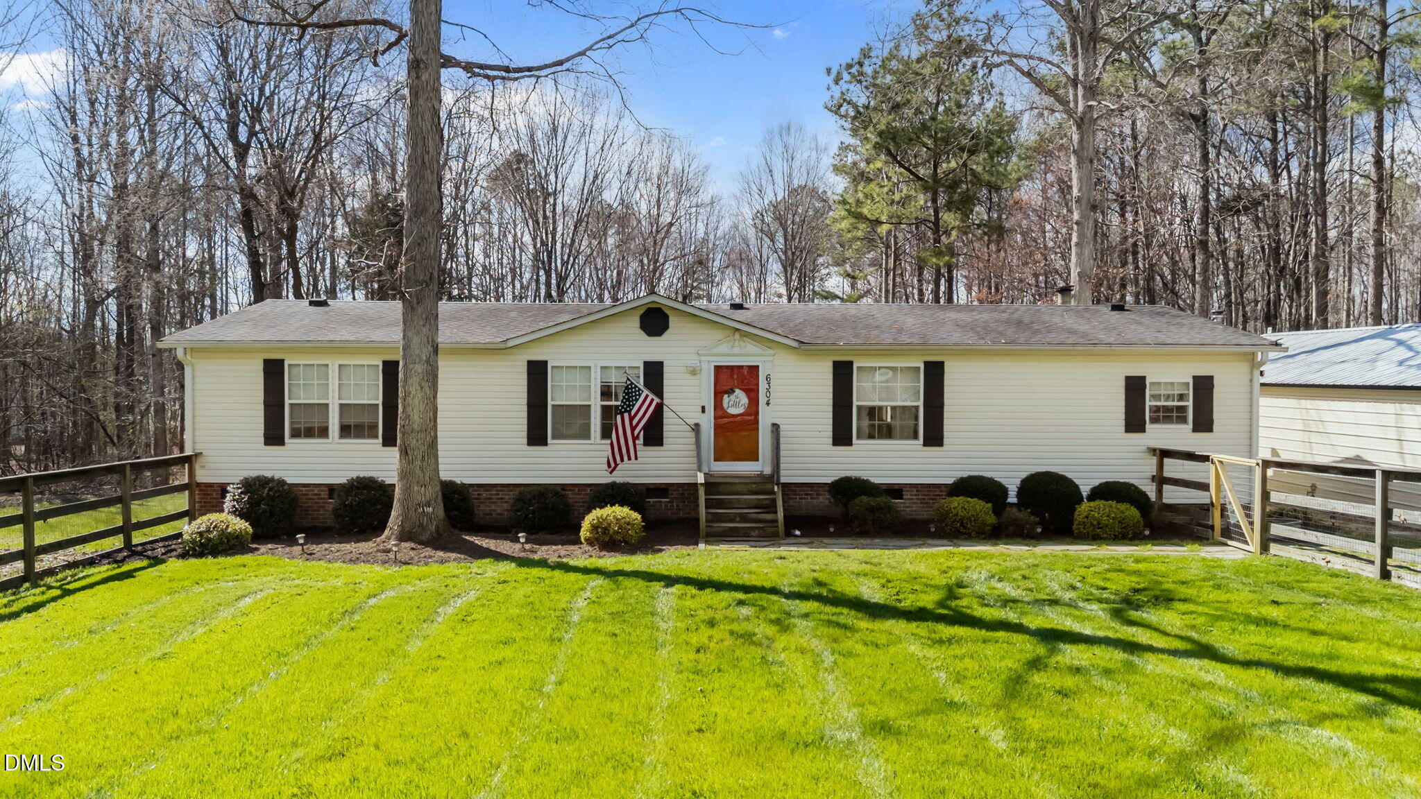 6304 Petunia Lane Property Photo 1
