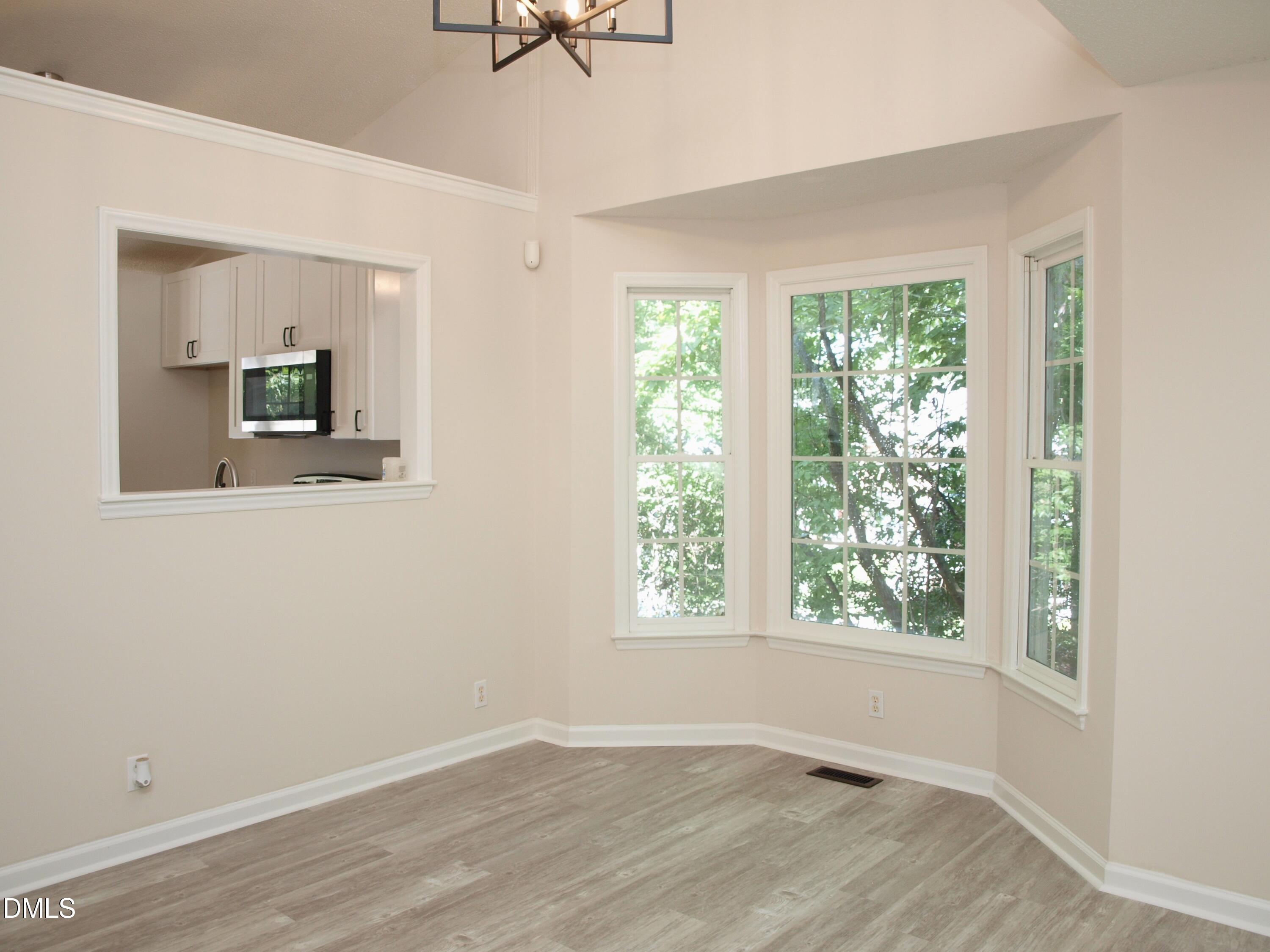 4421 Antique Lane Property Photo 3
