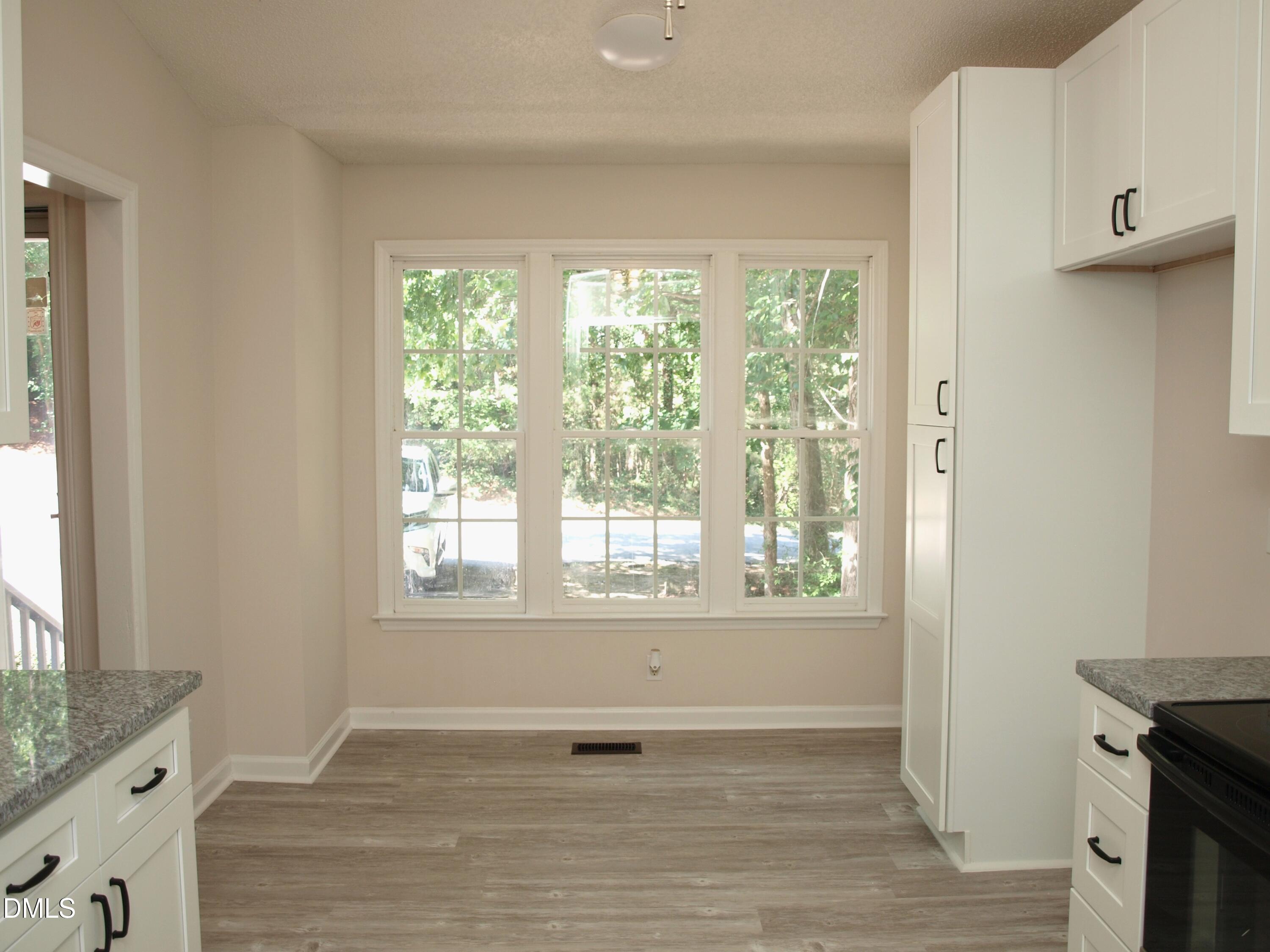 4421 Antique Lane Property Photo 8