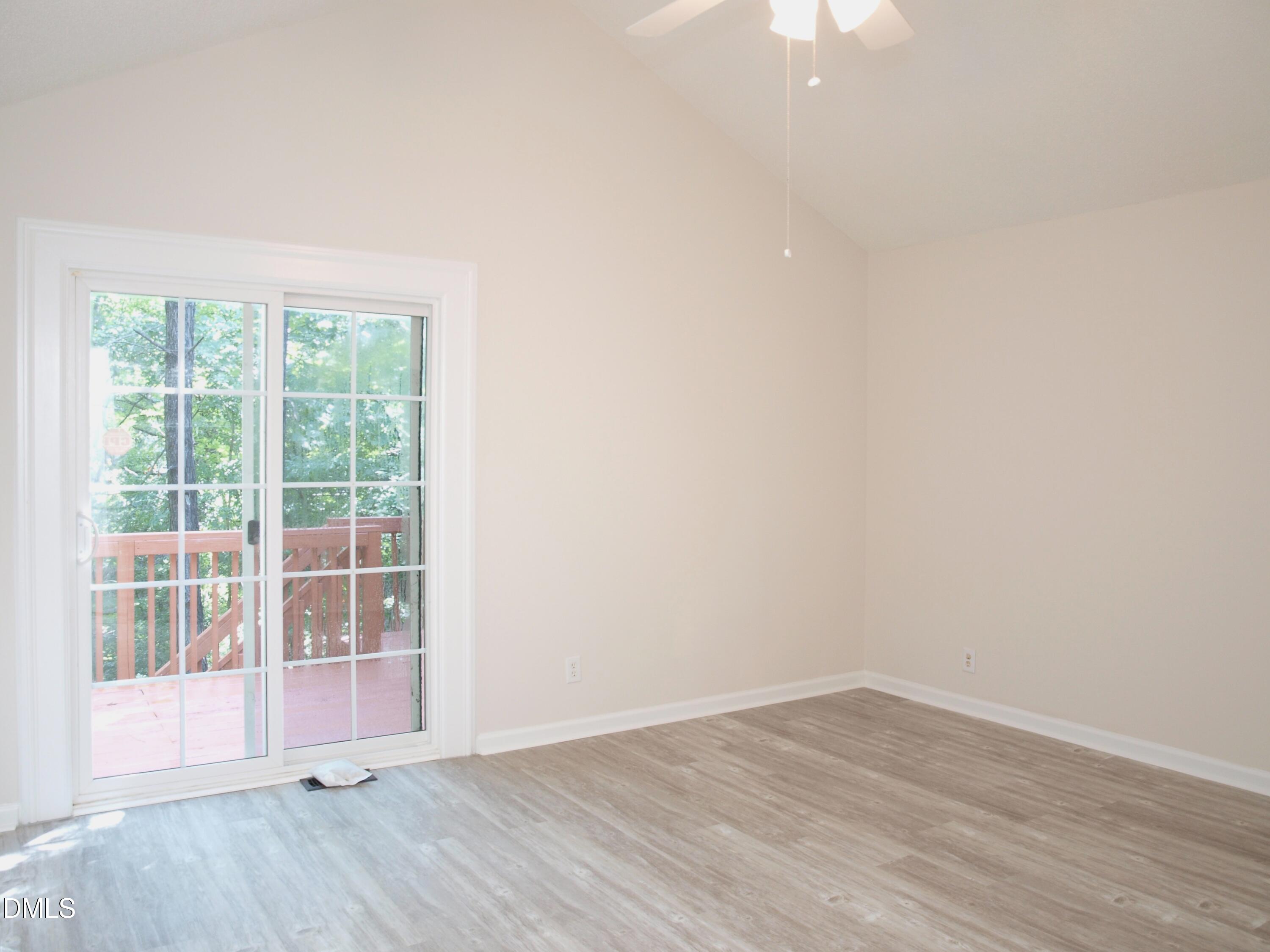 4421 Antique Lane Property Photo 10