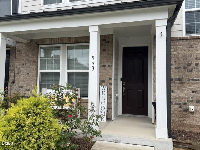 943 Haybeck Lane Property Photo 2