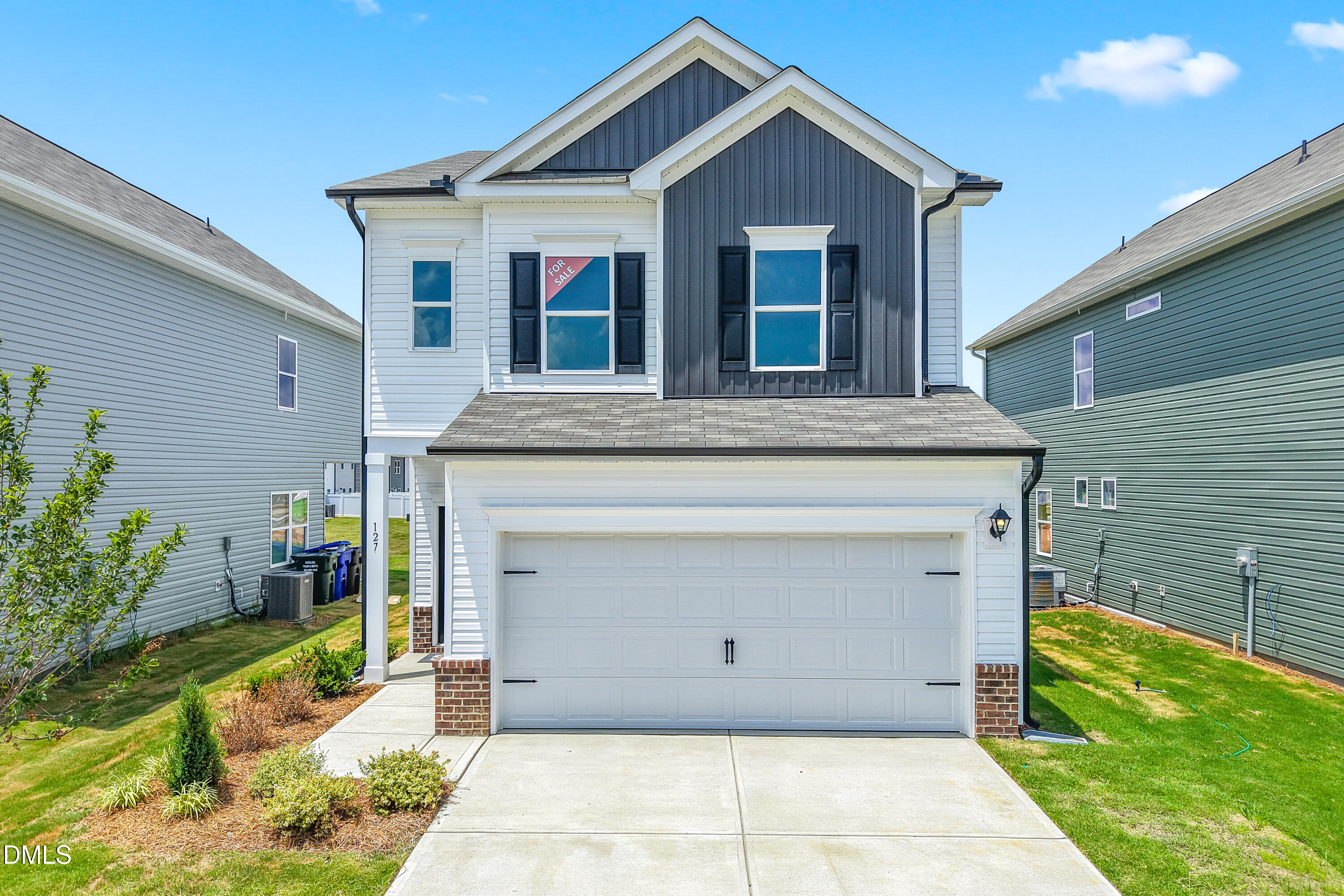 127 Oyster Tabby Drive Property Photo 1