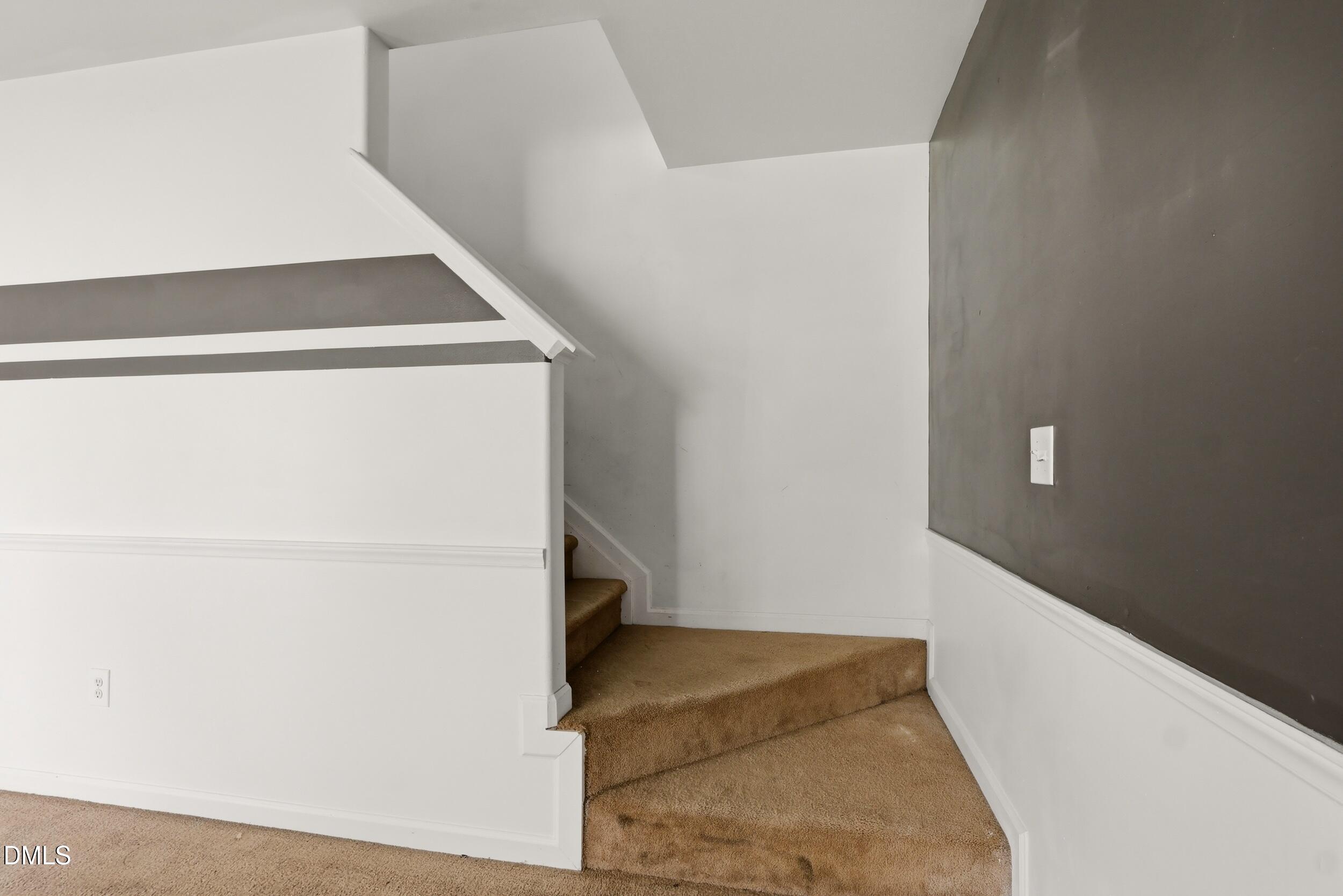 707 Bentley Lane Property Photo 15