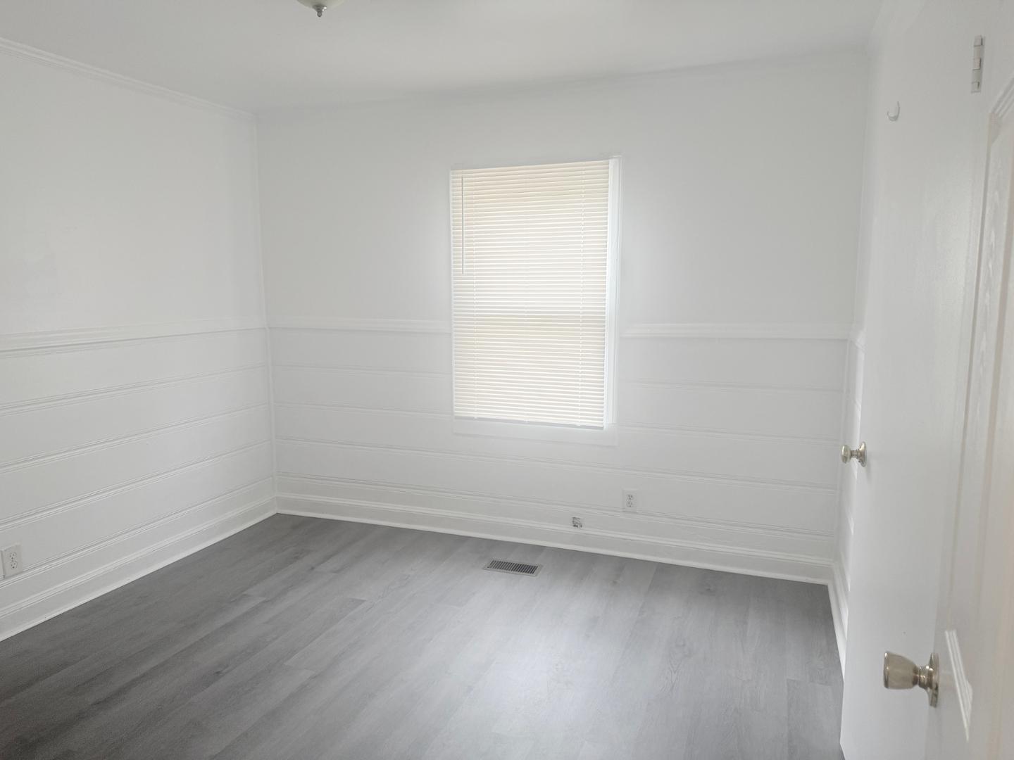 1702 Gunter Street A Property Photo 5