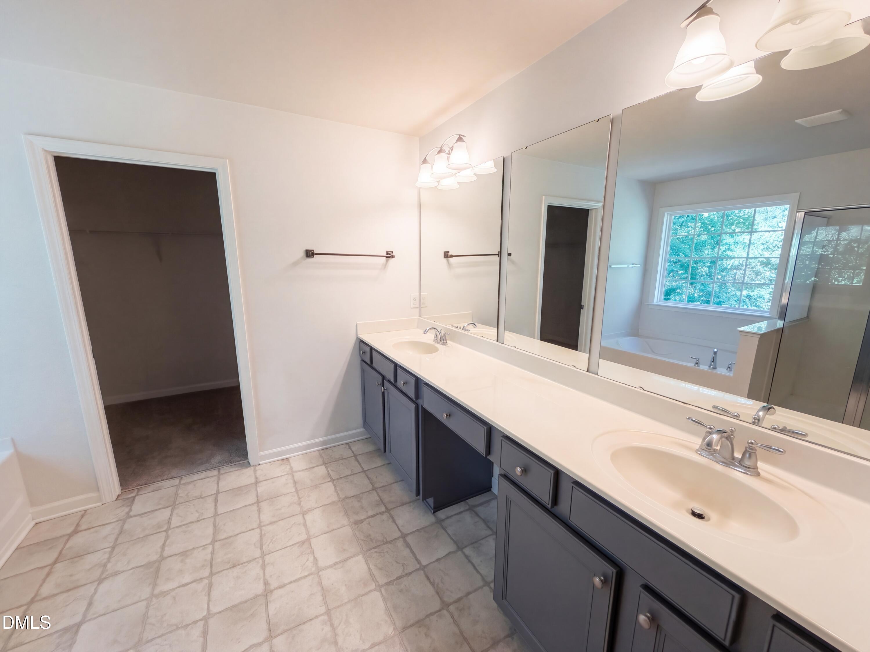 5237 Emerald Spring Drive Property Photo 16