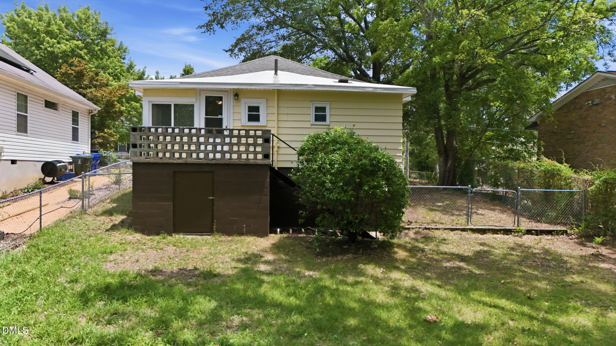 718 Carroll Street Property Photo 24