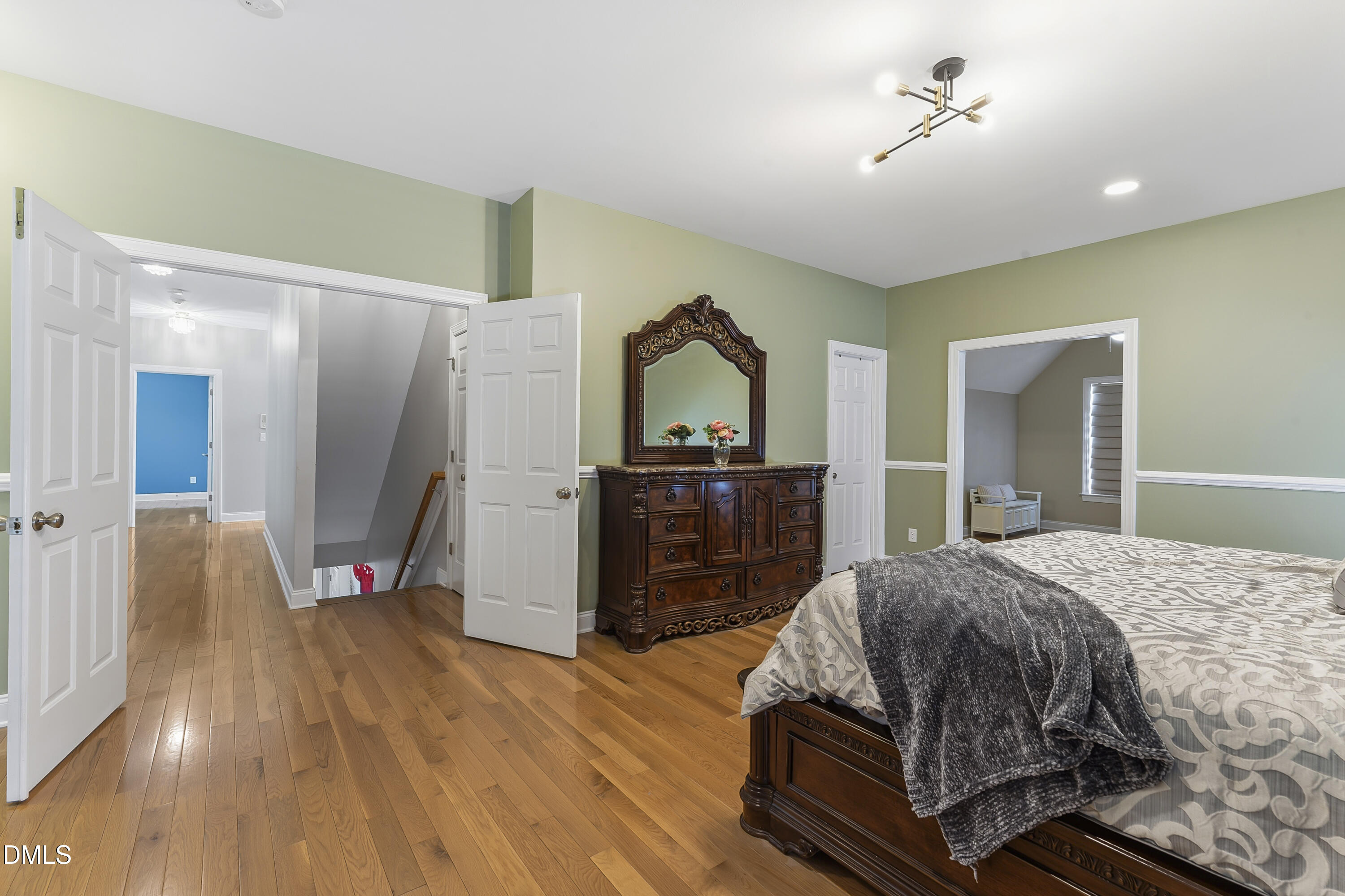 407 Powers Ferry Road Property Photo 31