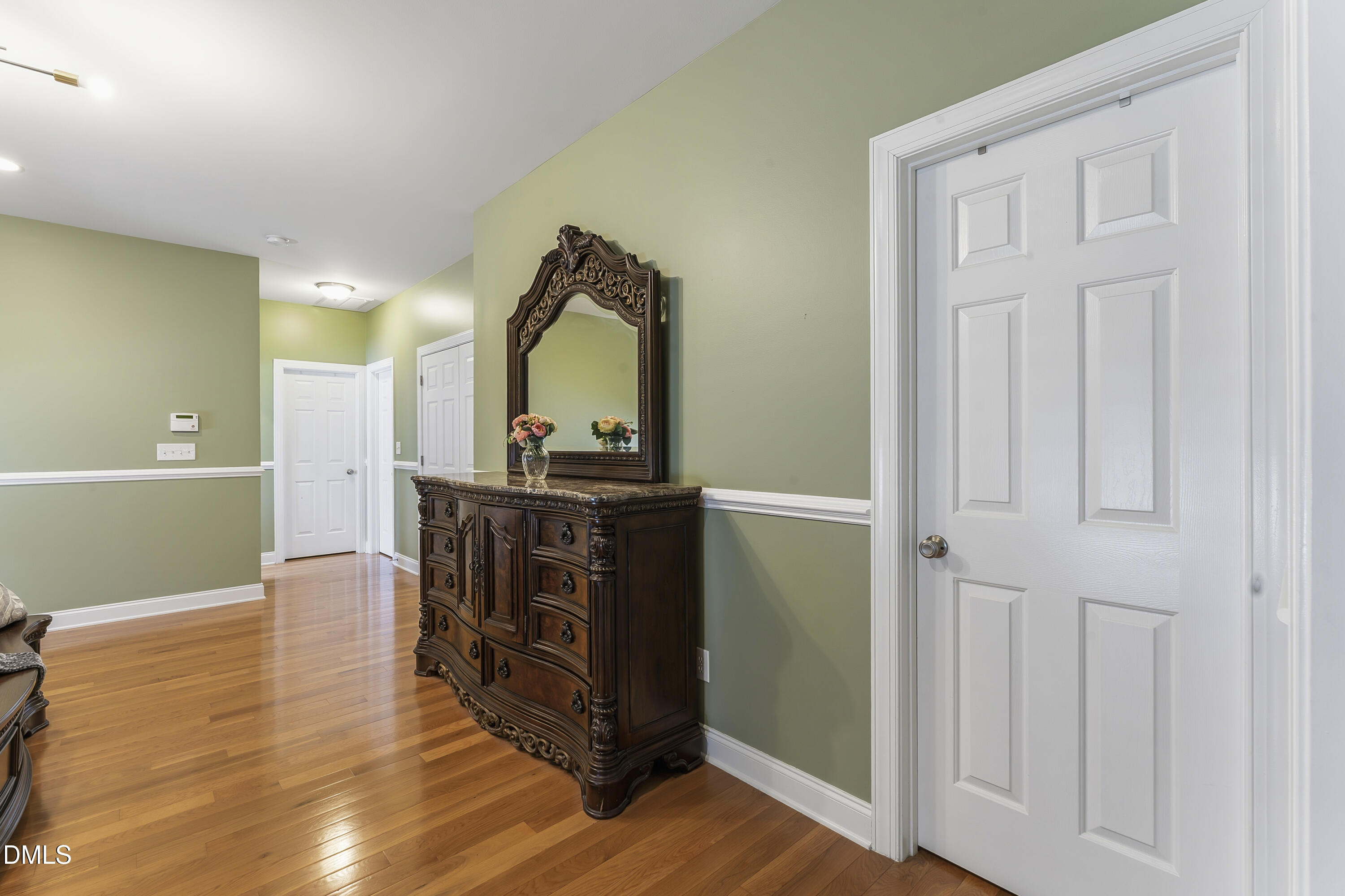 407 Powers Ferry Road Property Photo 32