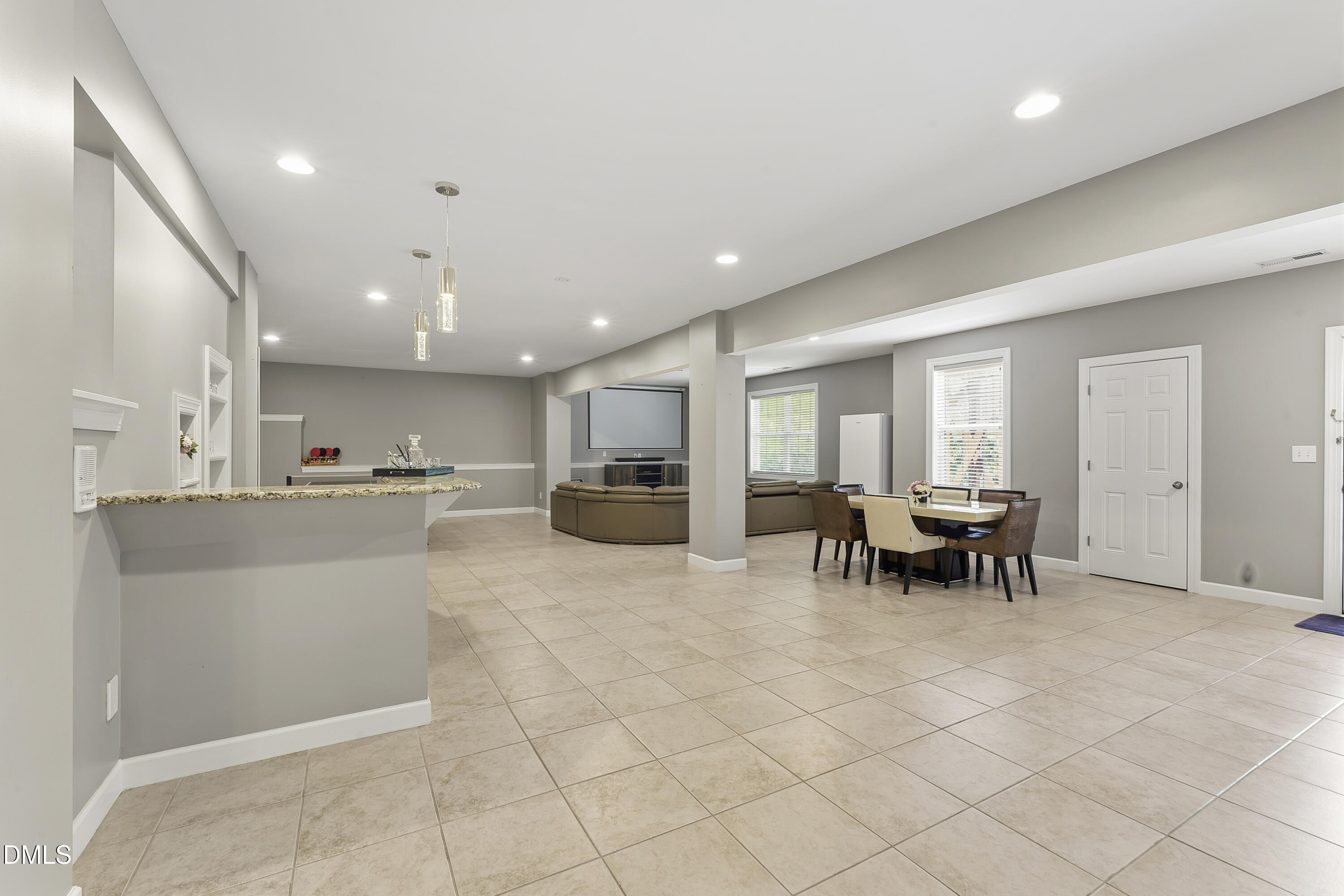 407 Powers Ferry Road Property Photo 47