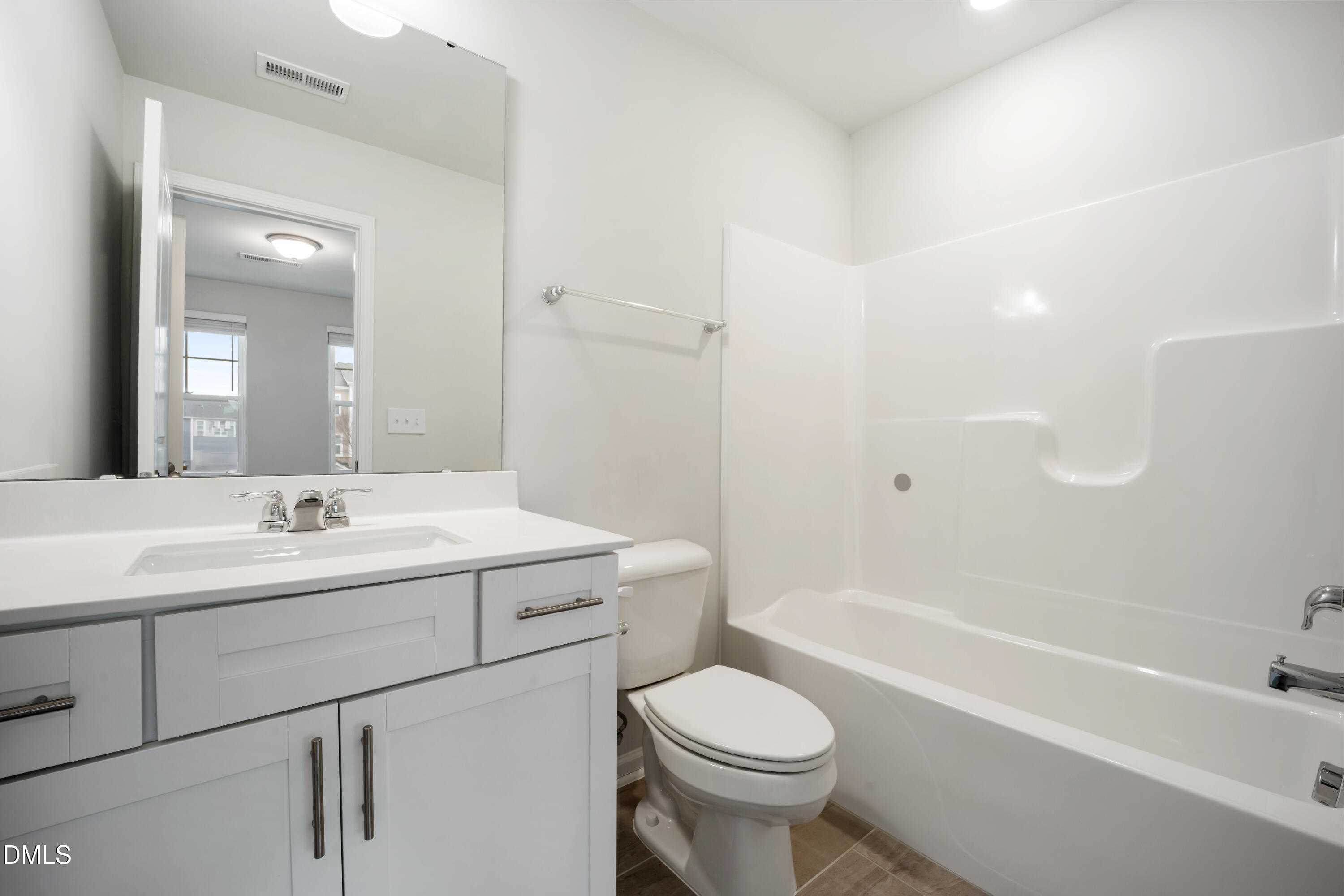 6654 Perry Creek Road Property Photo 2