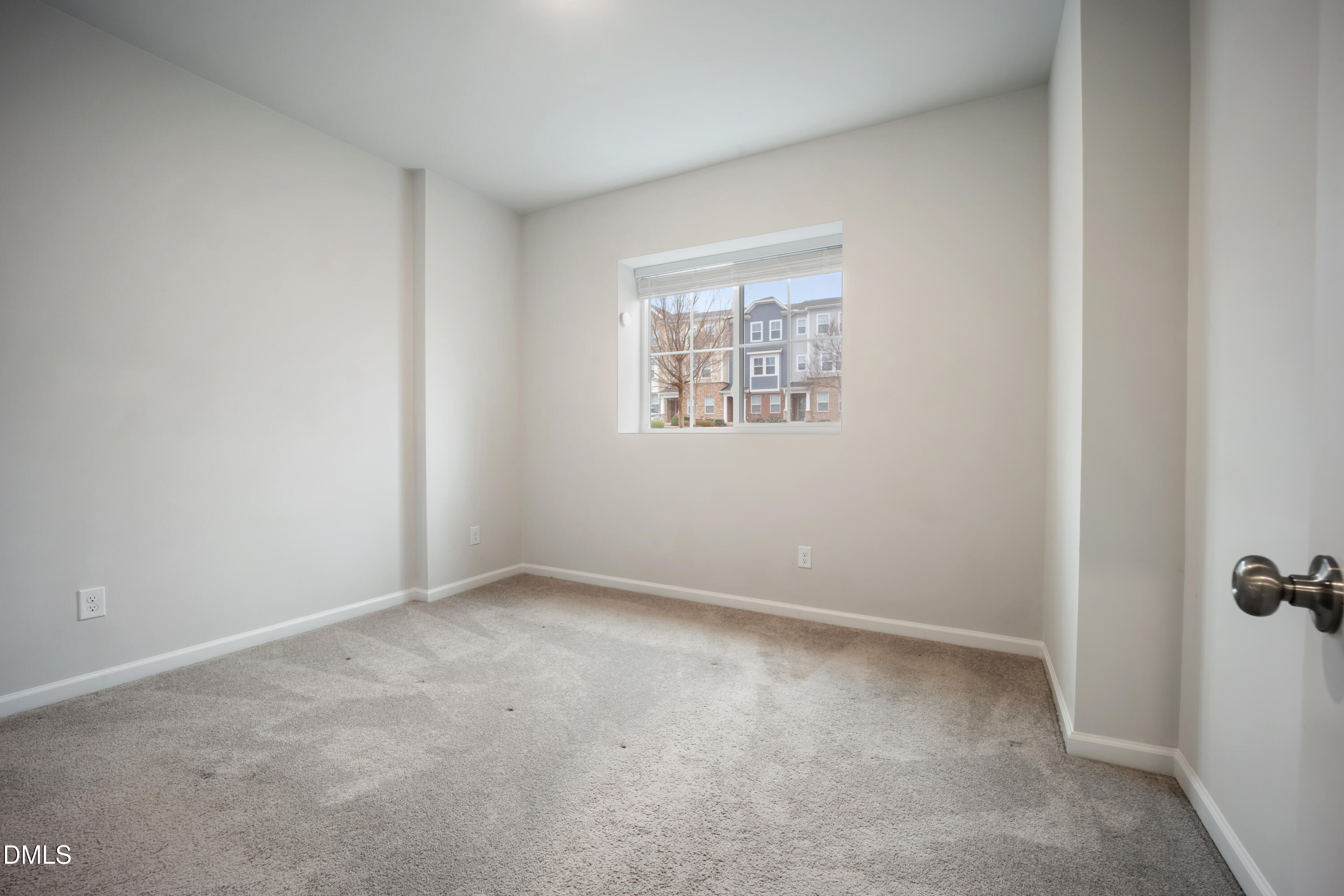 6654 Perry Creek Road Property Photo 4