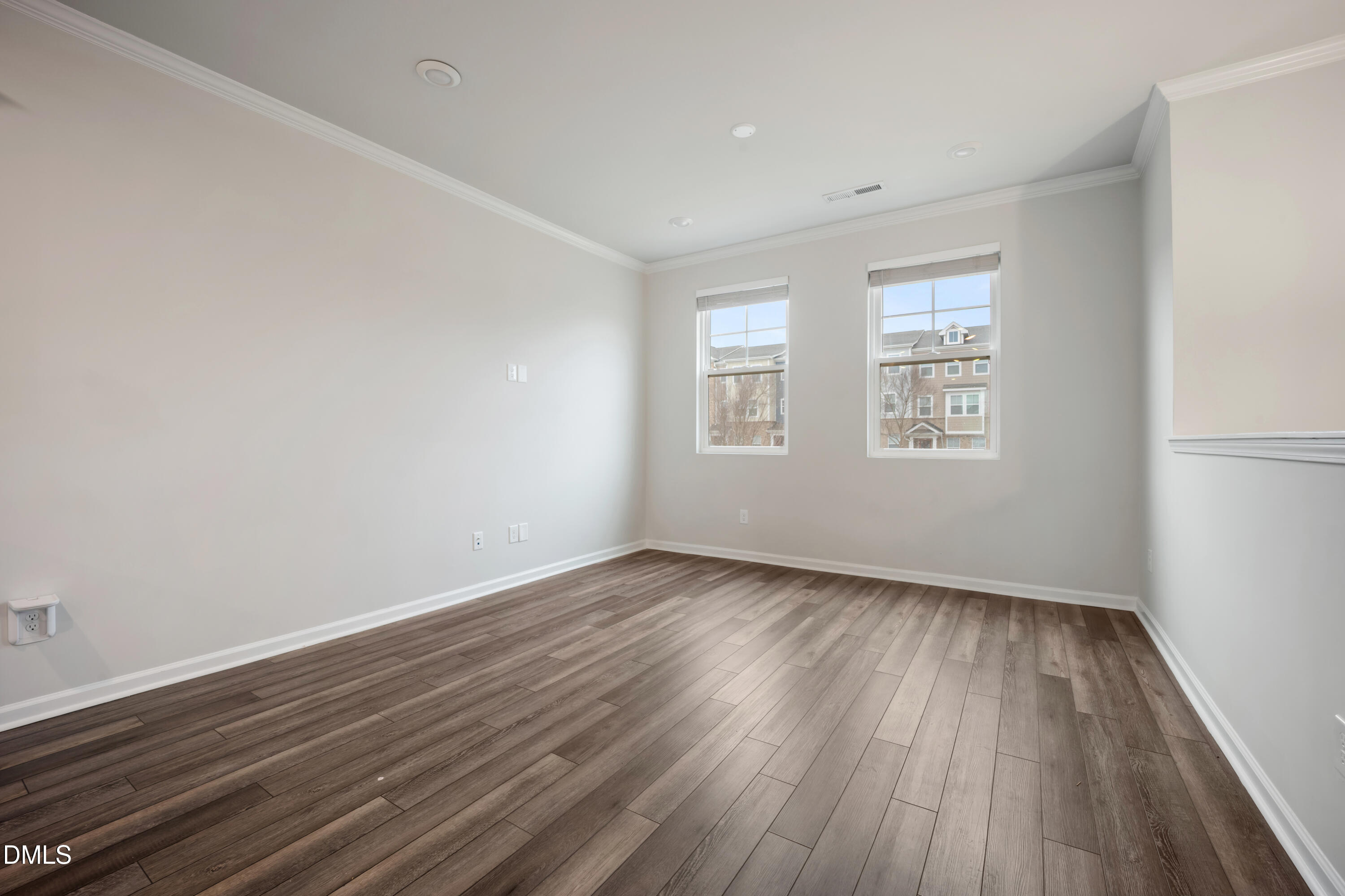 6654 Perry Creek Road Property Photo 12
