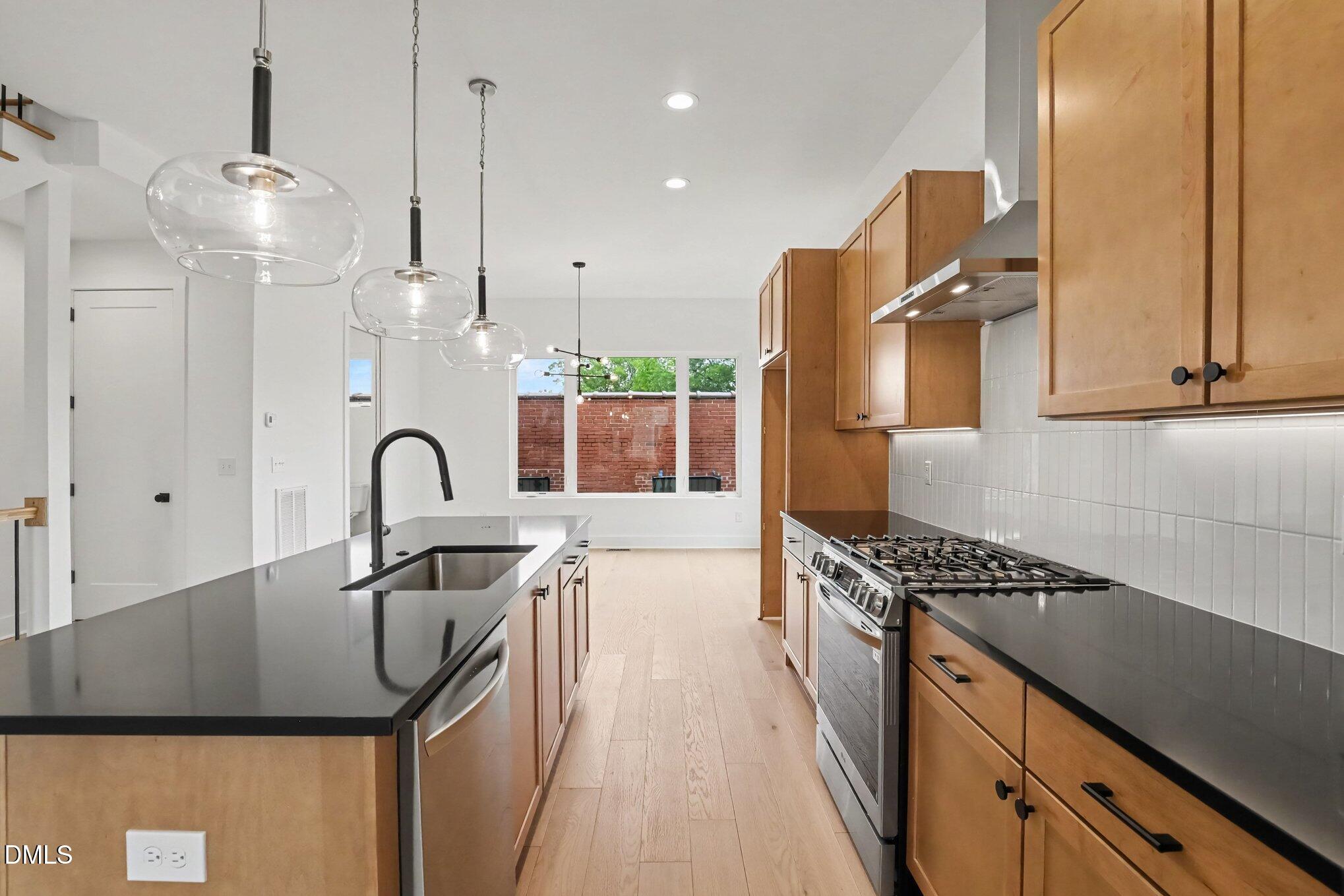 2000 Moody Lane Property Photo 9