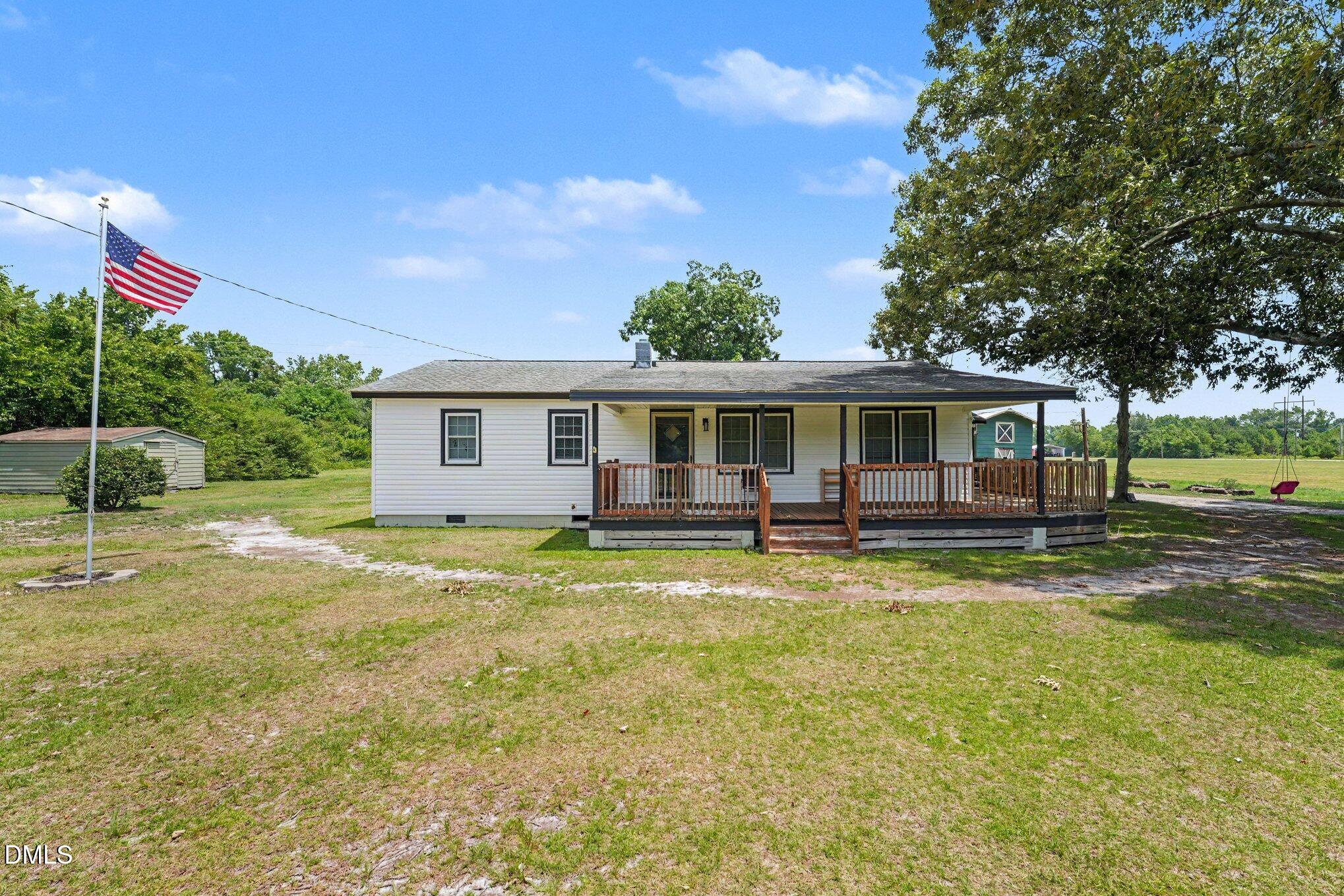 921 Fred Hall Road Property Photo 1