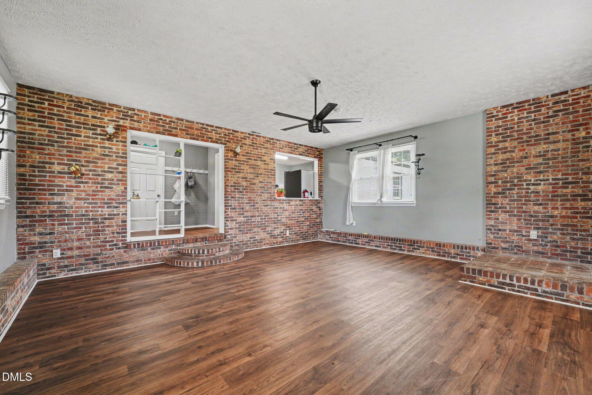 921 Fred Hall Road Property Photo 6
