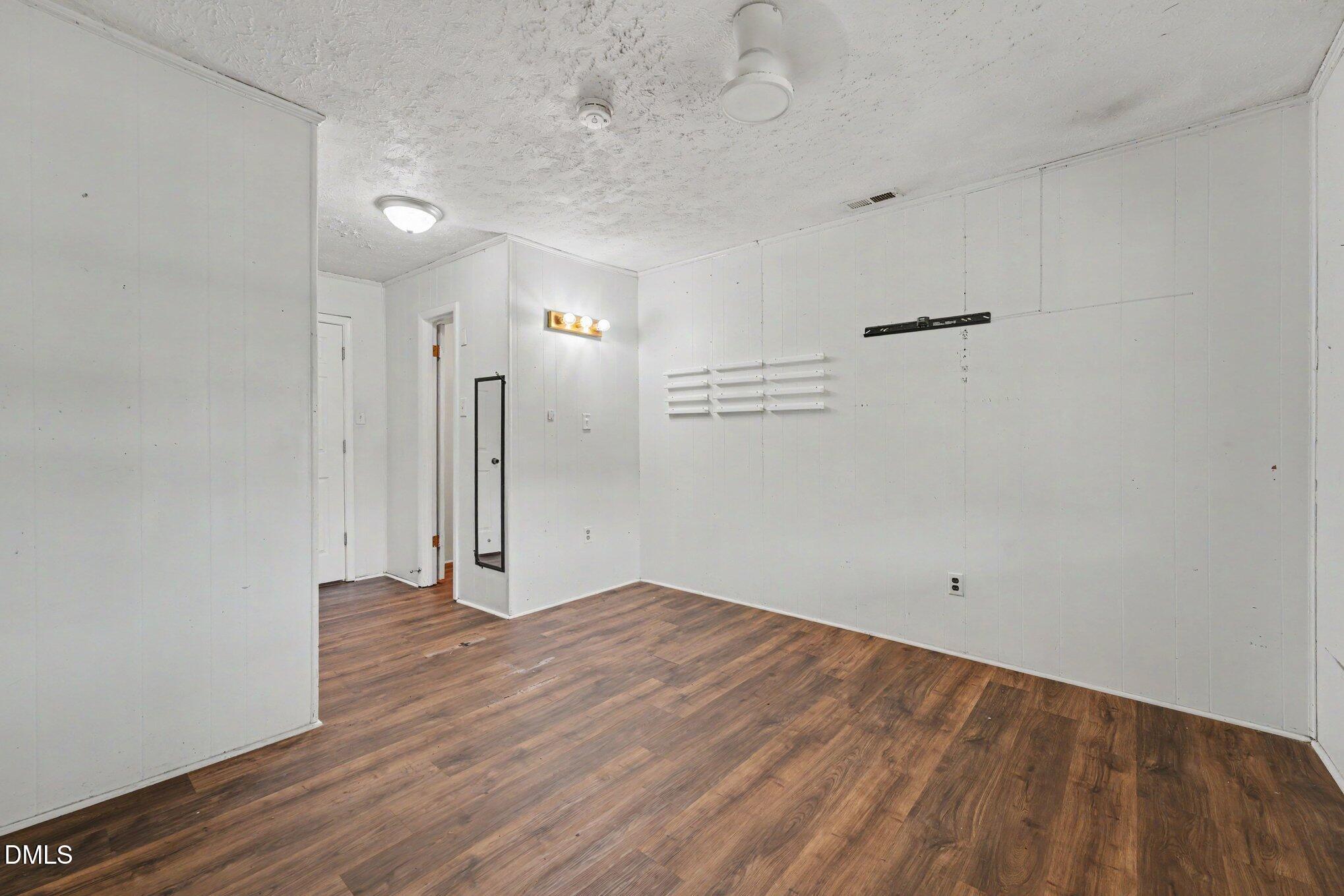 921 Fred Hall Road Property Photo 17