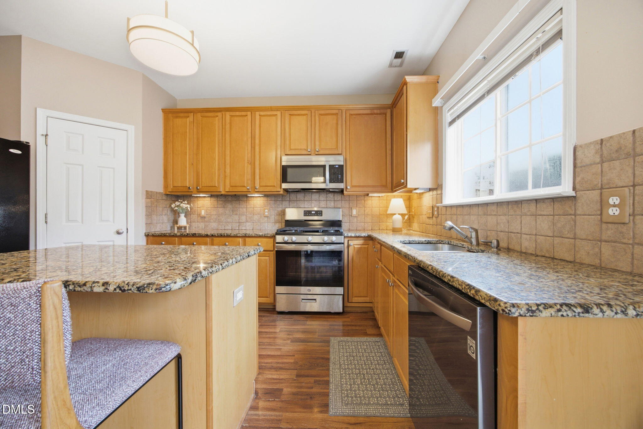 3022 Winding Waters Way Property Photo 7