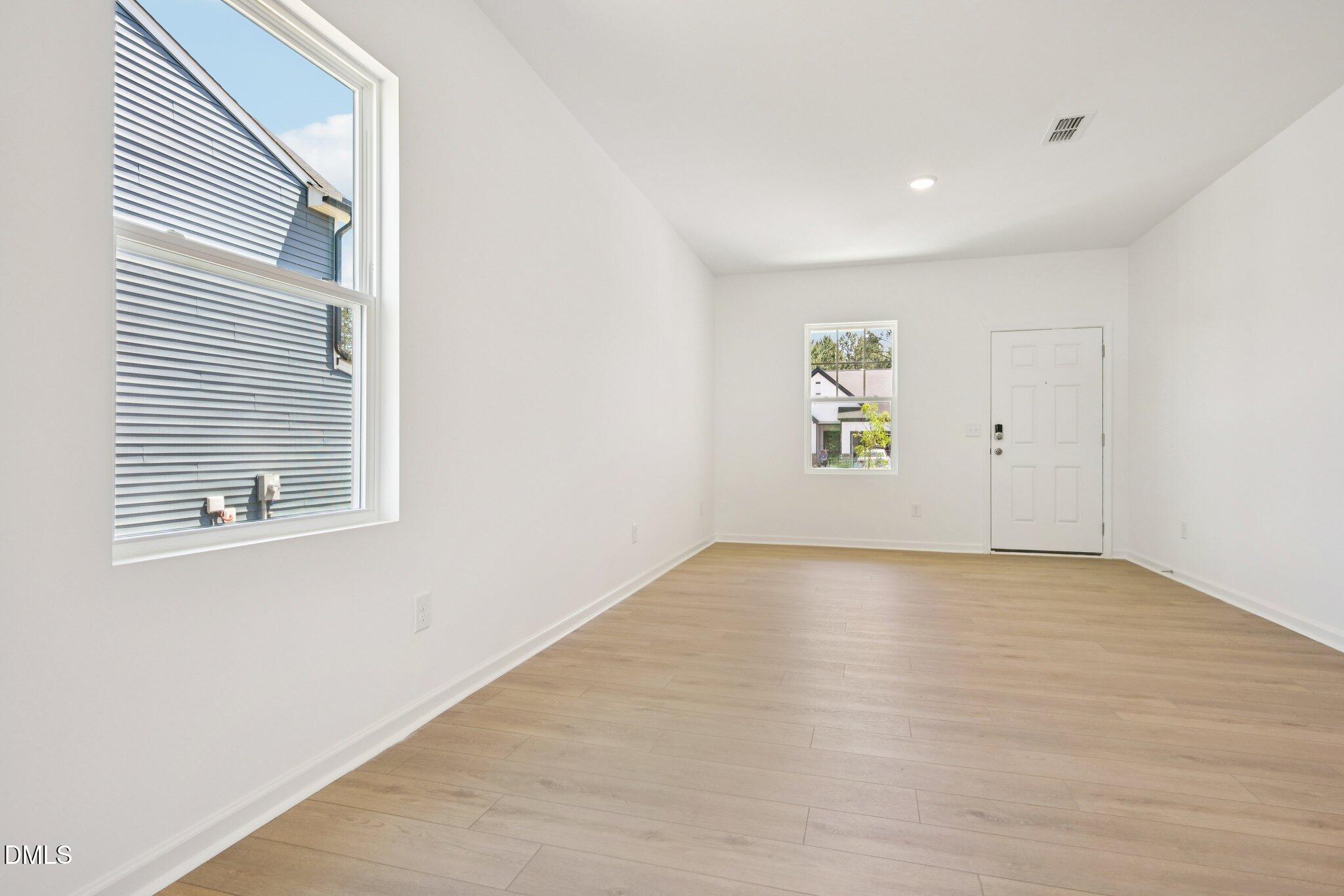 6664 Chillingham Drive Property Photo 4
