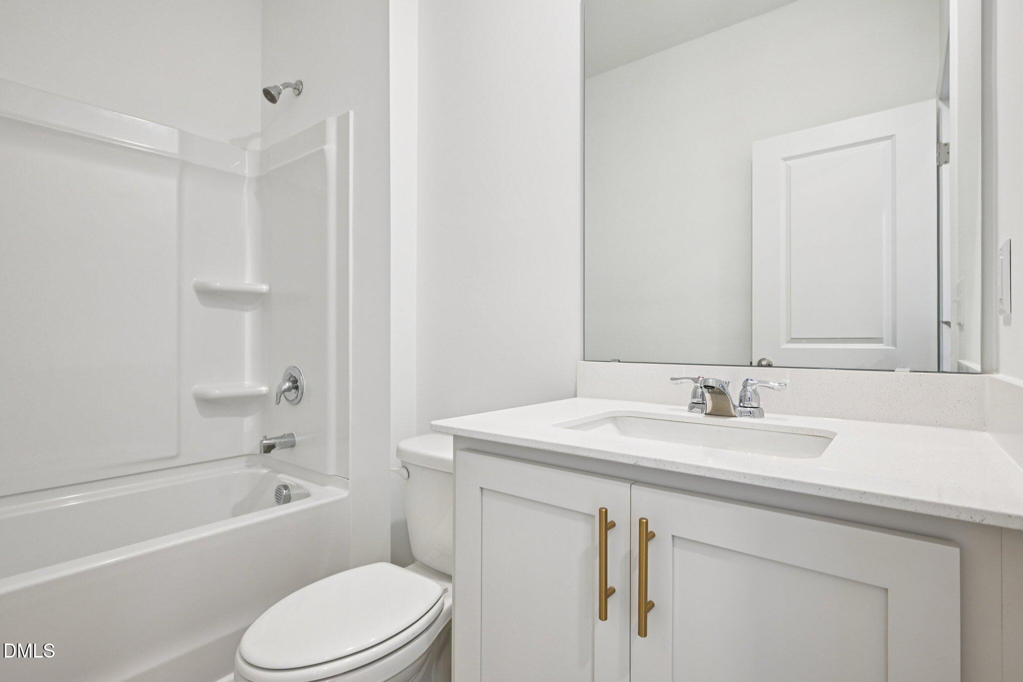 6664 Chillingham Drive Property Photo 14