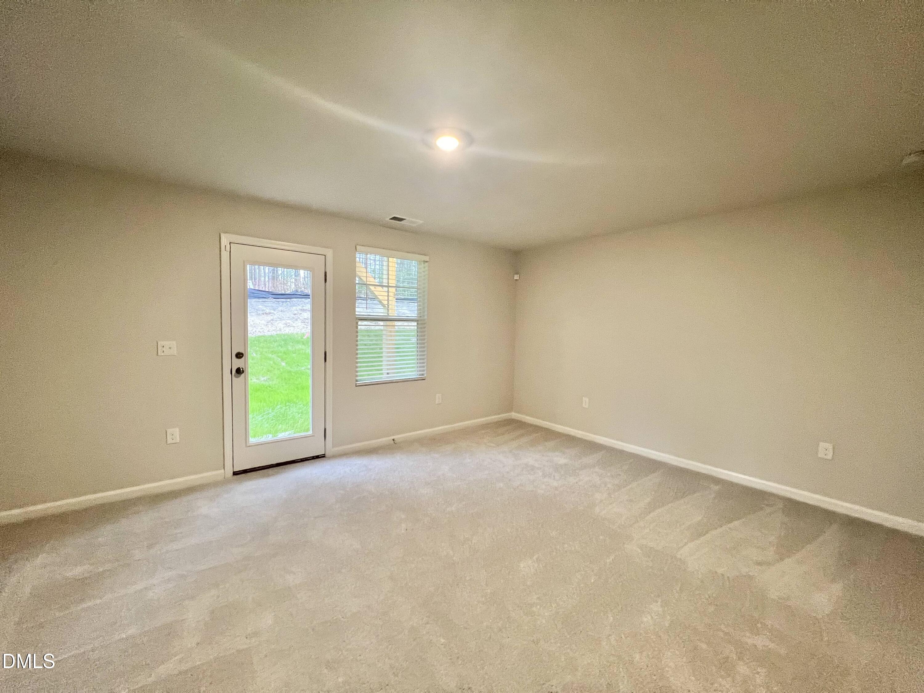 2533 Chert Lane Property Photo 4
