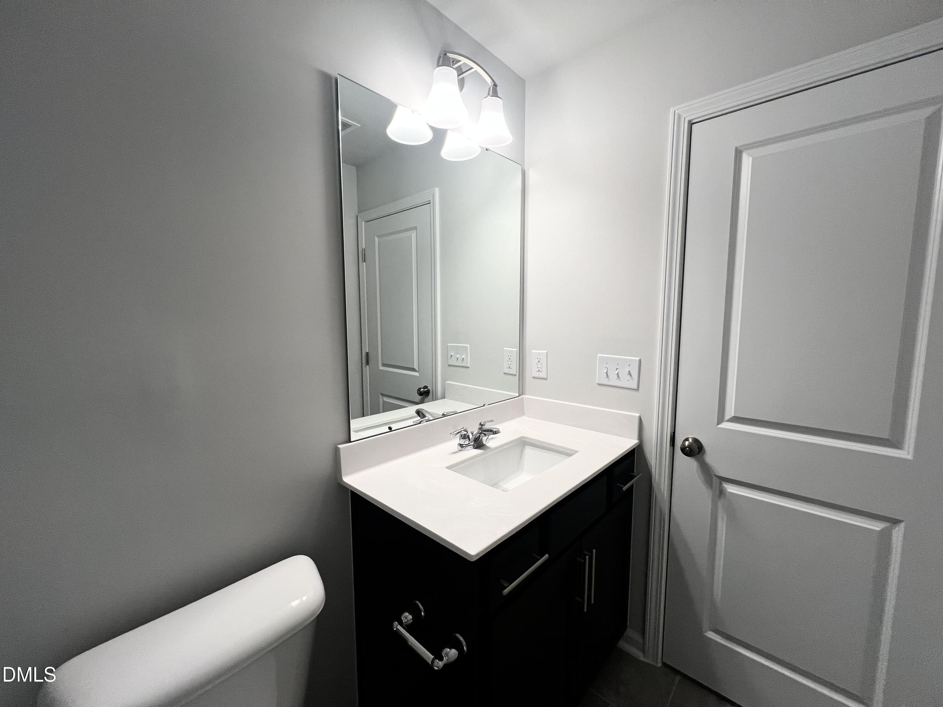 2533 Chert Lane Property Photo 5