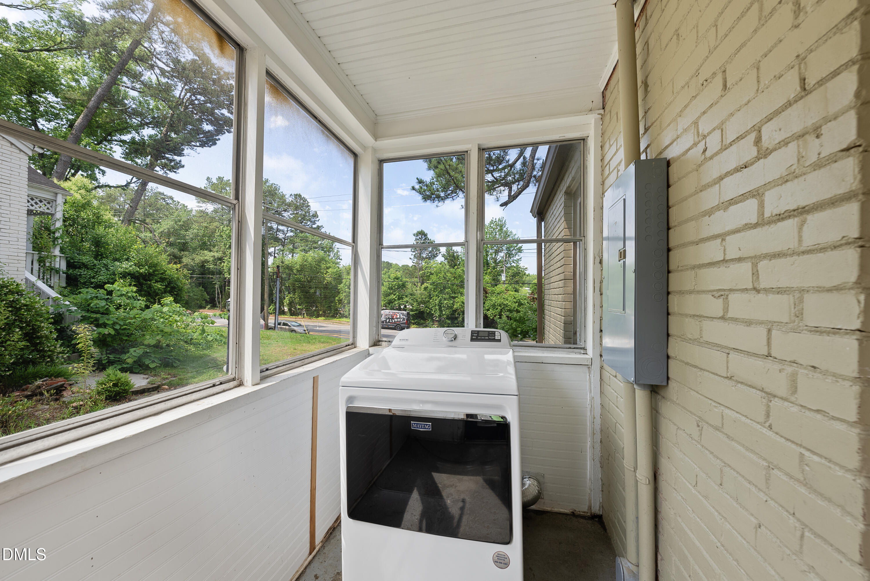 2924 Oberlin Road Property Photo 25