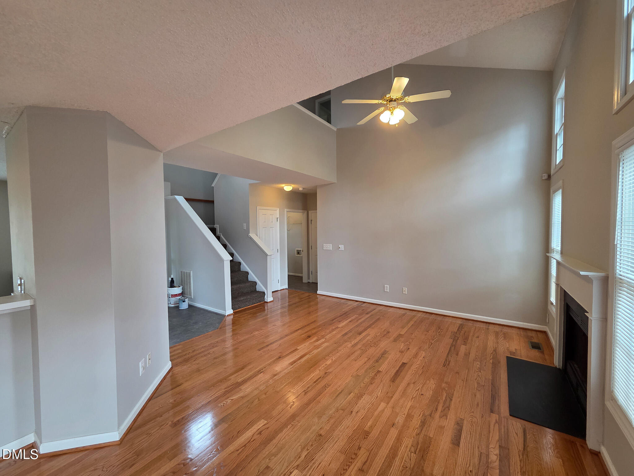 549 Mountain Lake Drive Property Photo 4