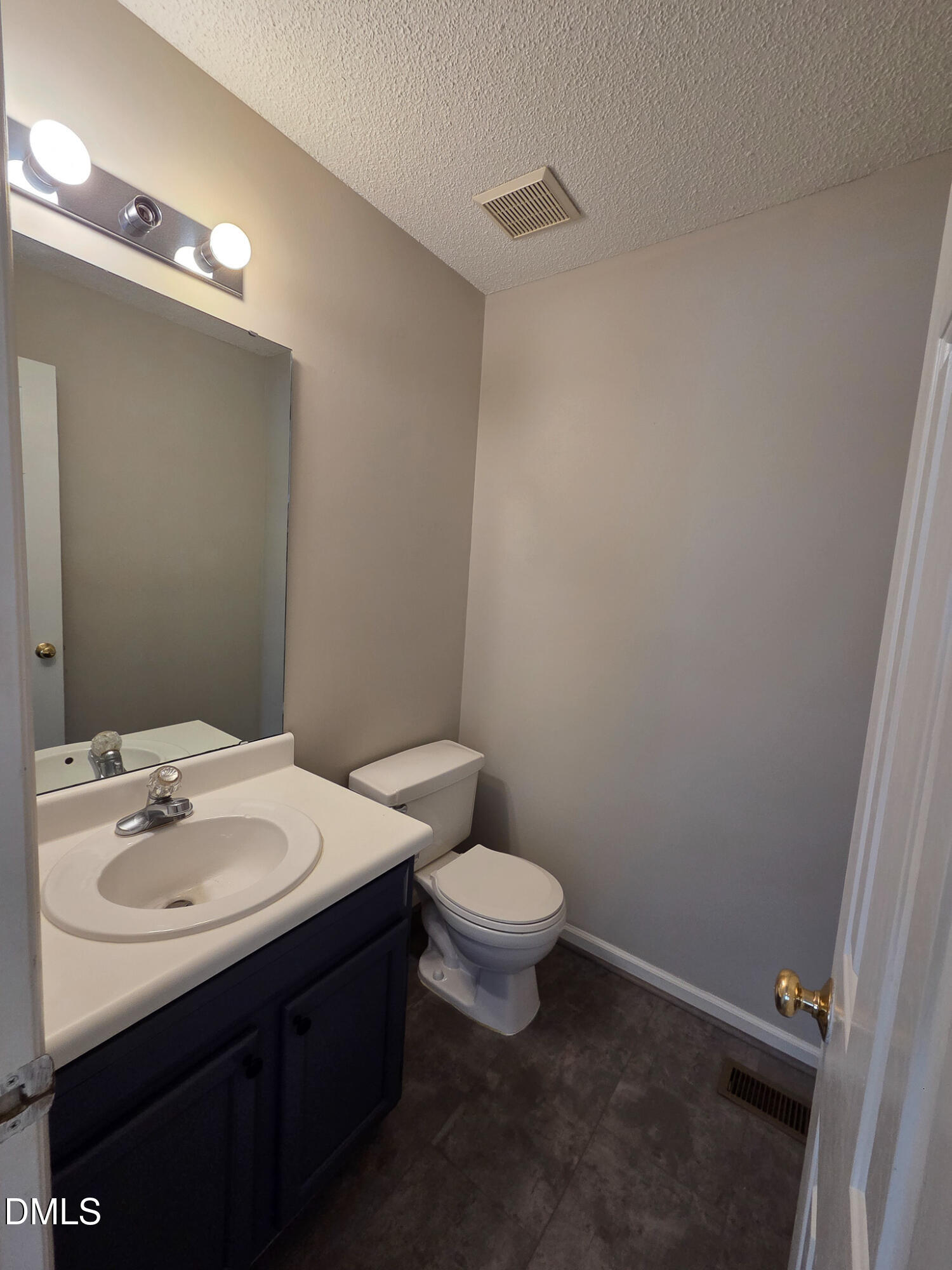 549 Mountain Lake Drive Property Photo 11