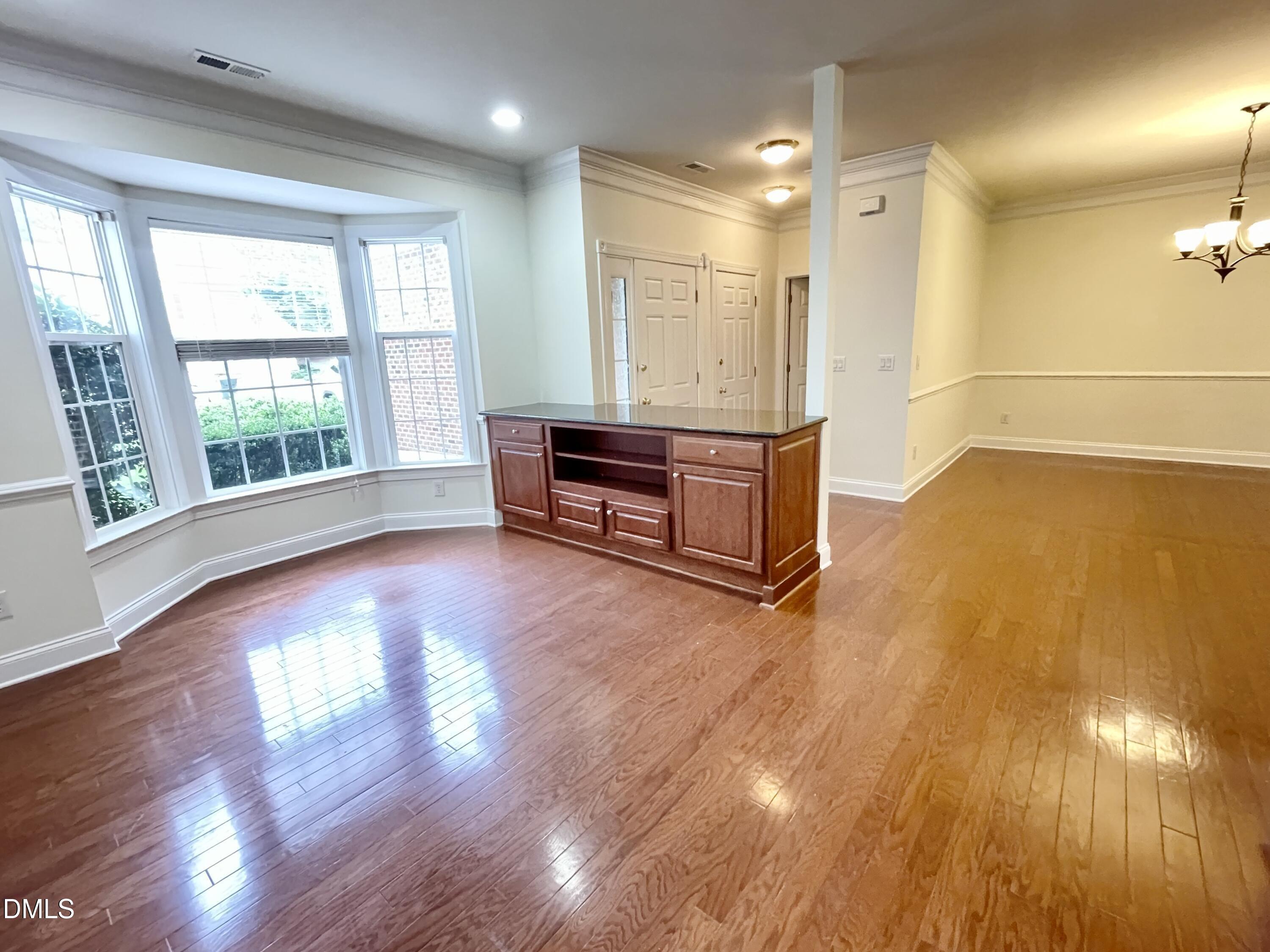 9519 Dellbrook Court Property Photo 4