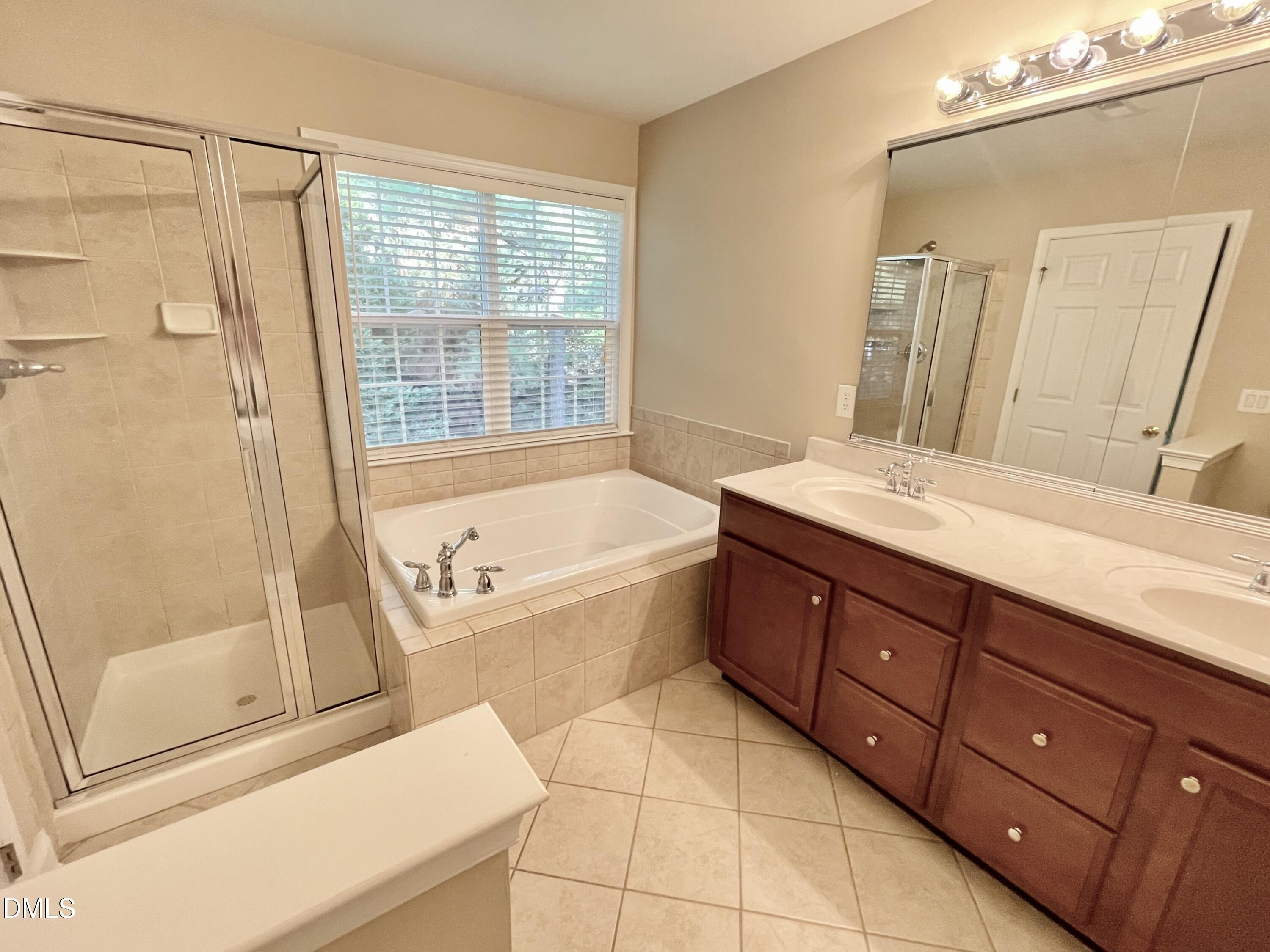 9519 Dellbrook Court Property Photo 21
