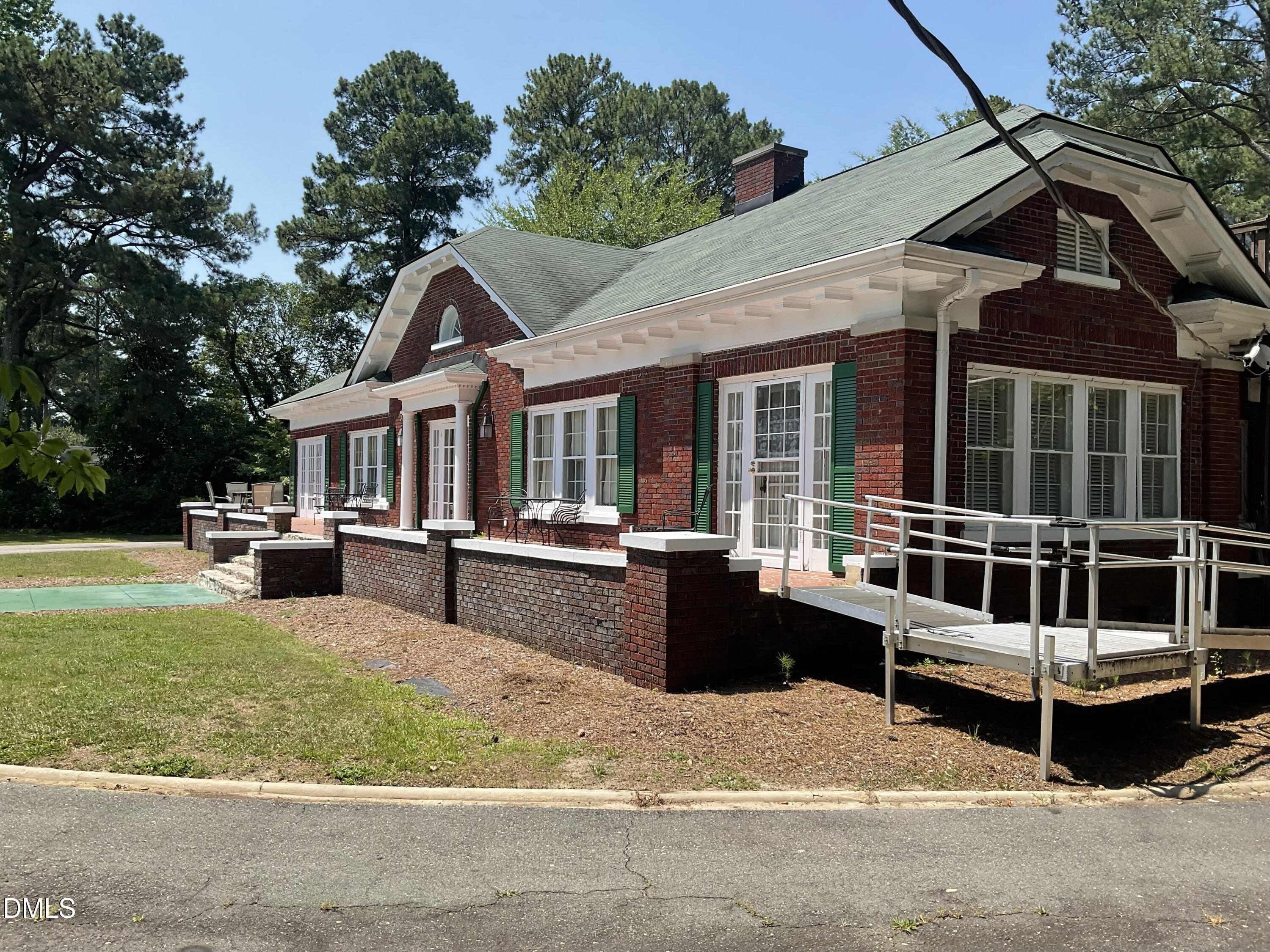 1202 E Cumberland Street Property Photo 16