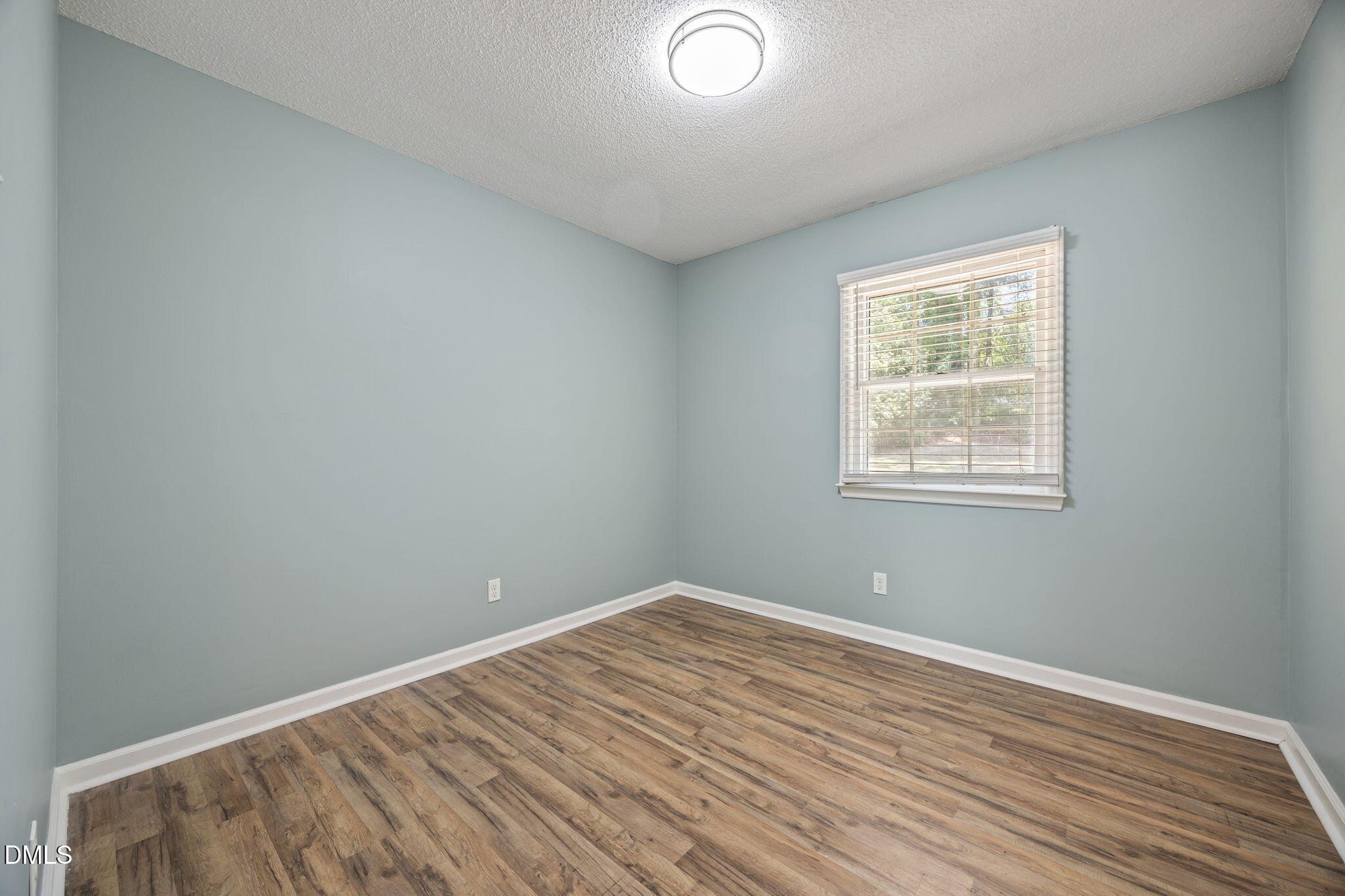 105 E Murray Avenue Property Photo 13