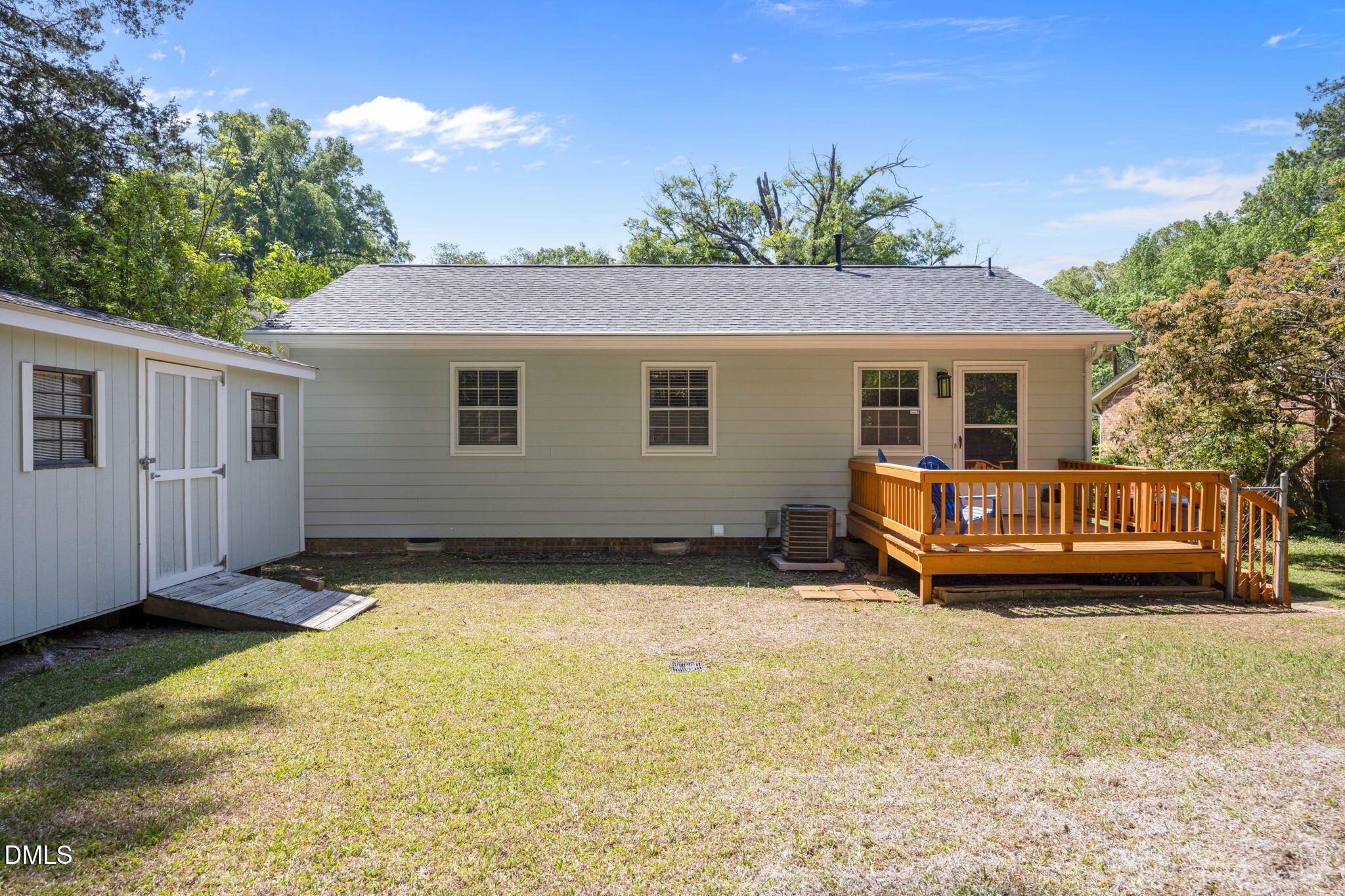 105 E Murray Avenue Property Photo 18
