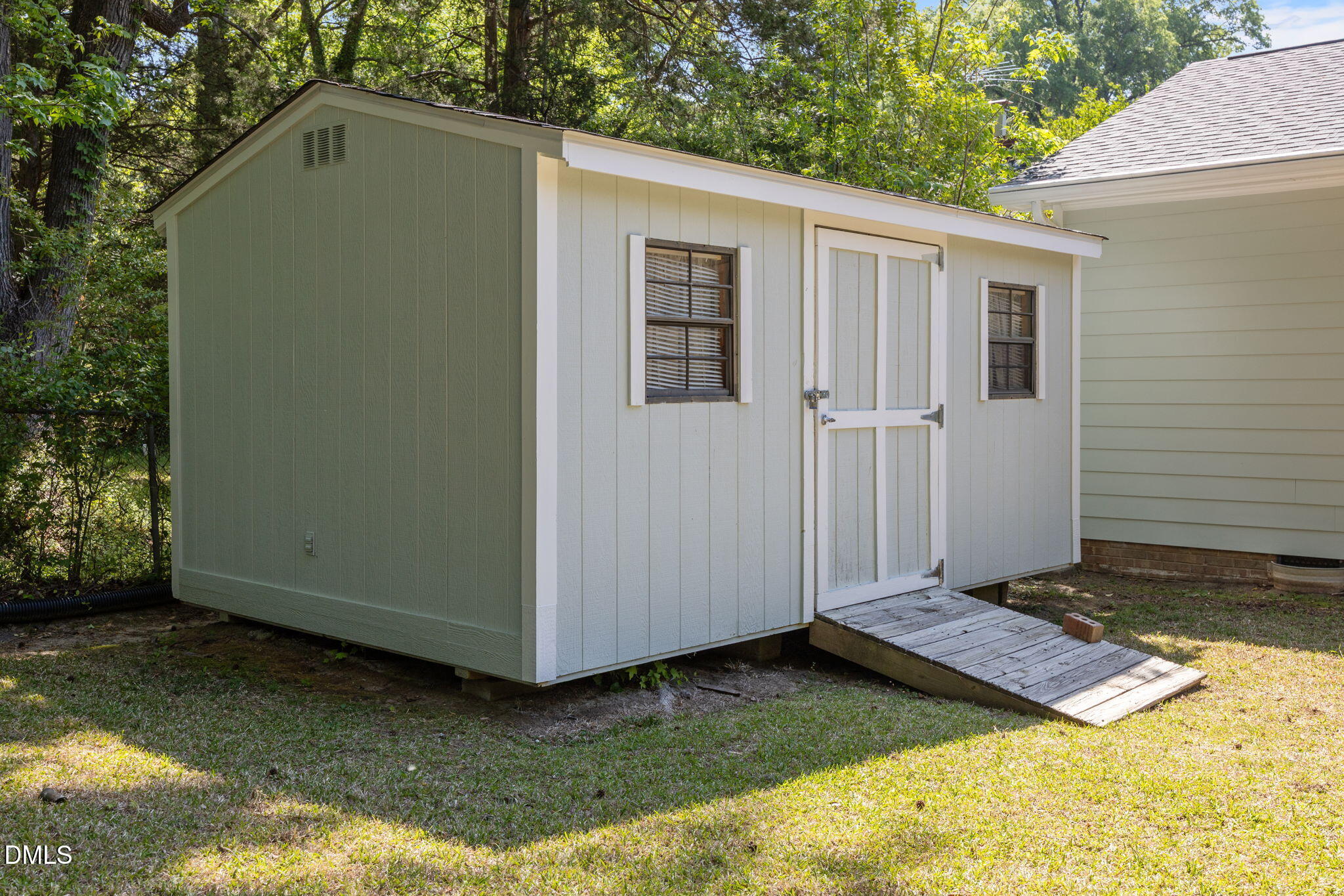 105 E Murray Avenue Property Photo 20
