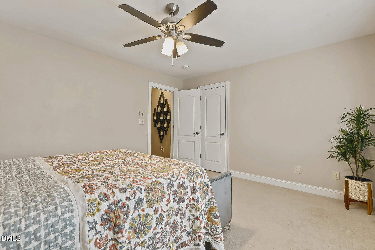 240 Norwalk Street Property Photo 35