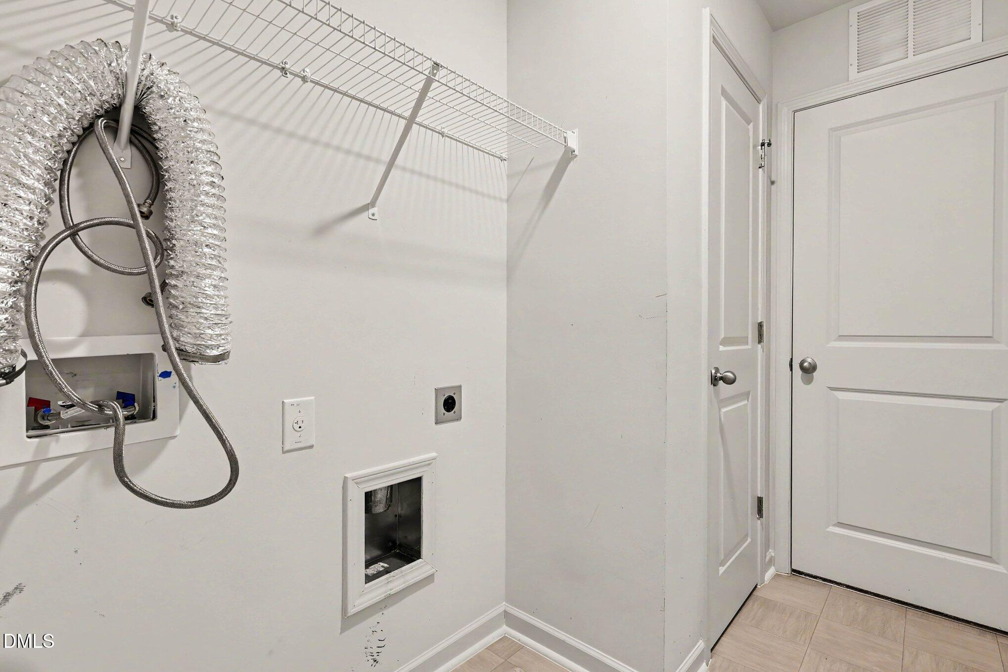 480 N Great White Way Property Photo 34