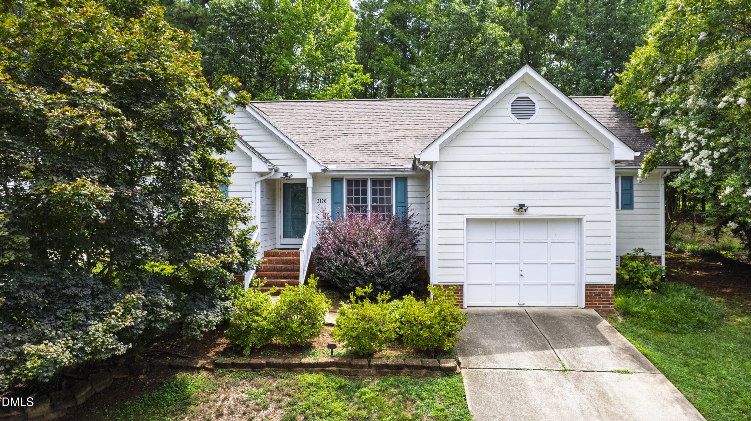 2120 Longwood Drive Property Photo 1