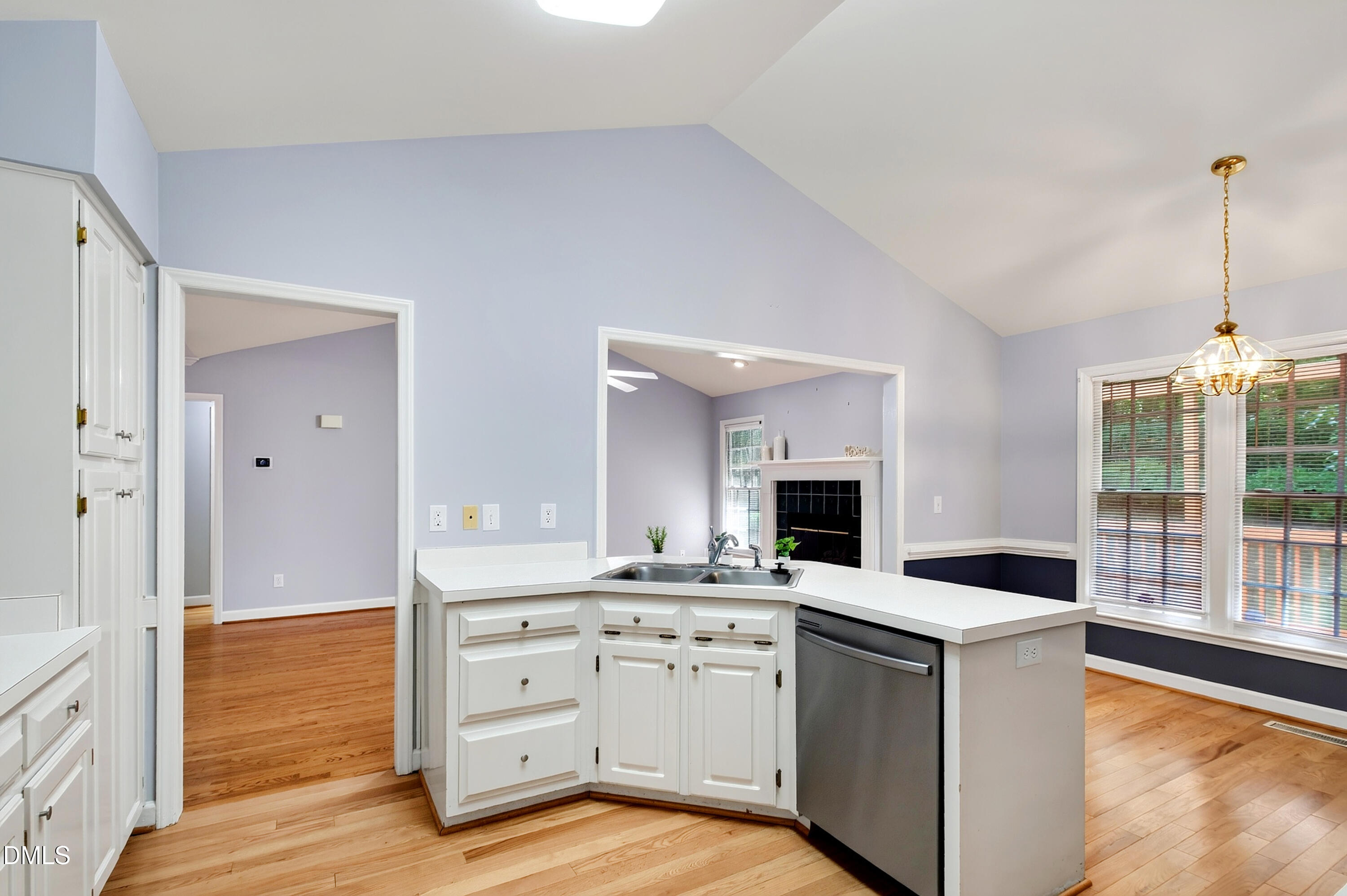 2120 Longwood Drive Property Photo 13