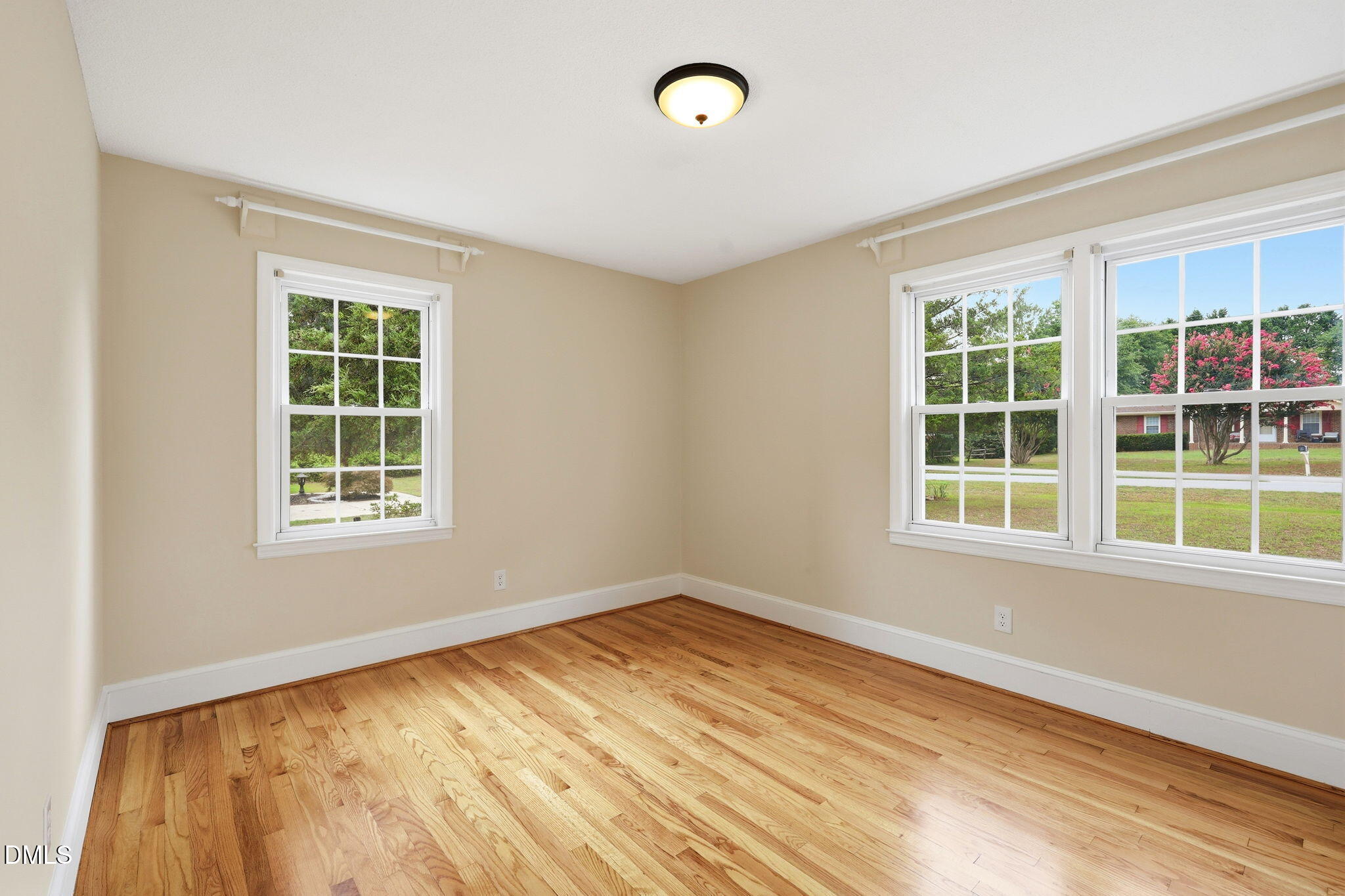 3801 W Allen Street W Property Photo 9